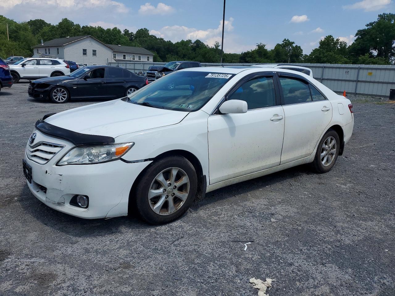 2011 Toyota Camry Le White vin: 4T1BF3EK0BU596902