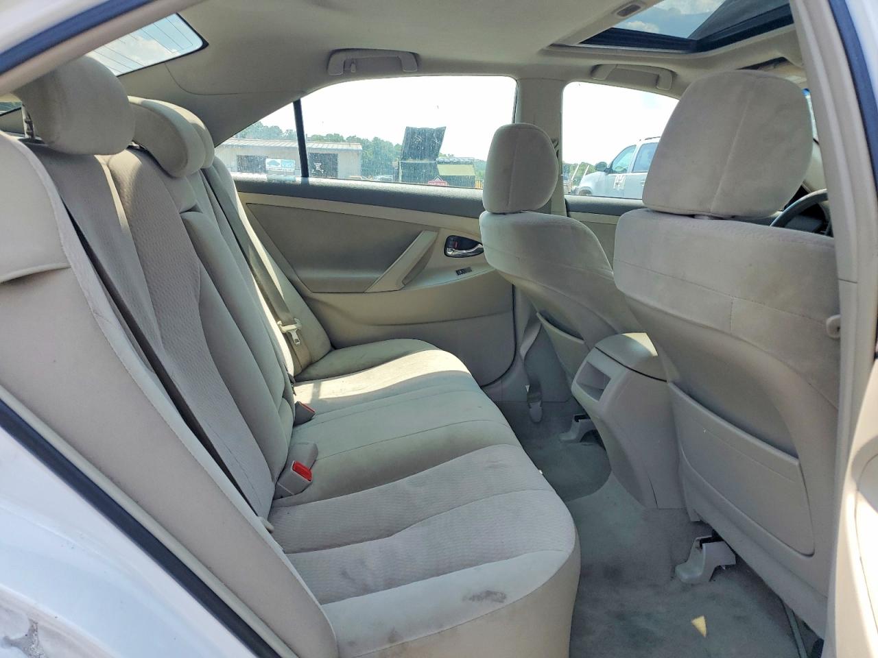 2011 Toyota Camry Le White vin: 4T1BF3EK0BU596902