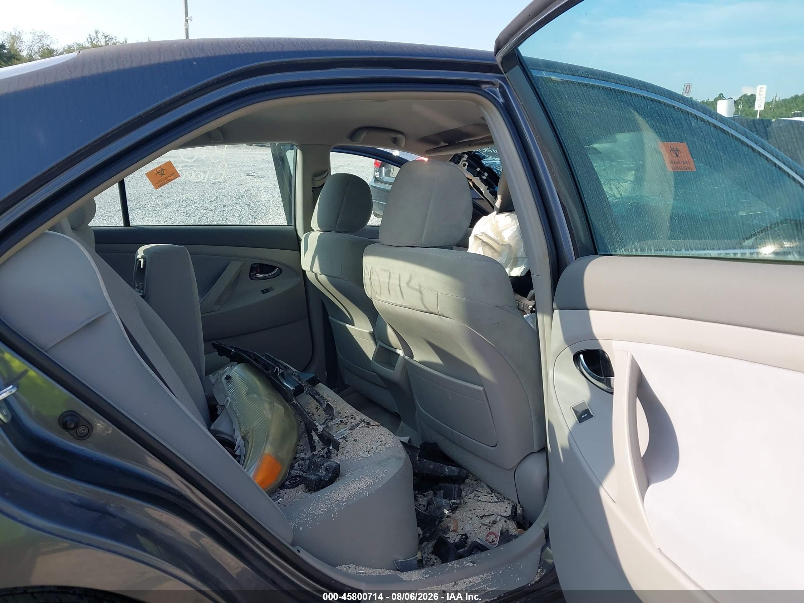 2011 Toyota Camry Le Gray vin: 4T1BF3EK0BU613813