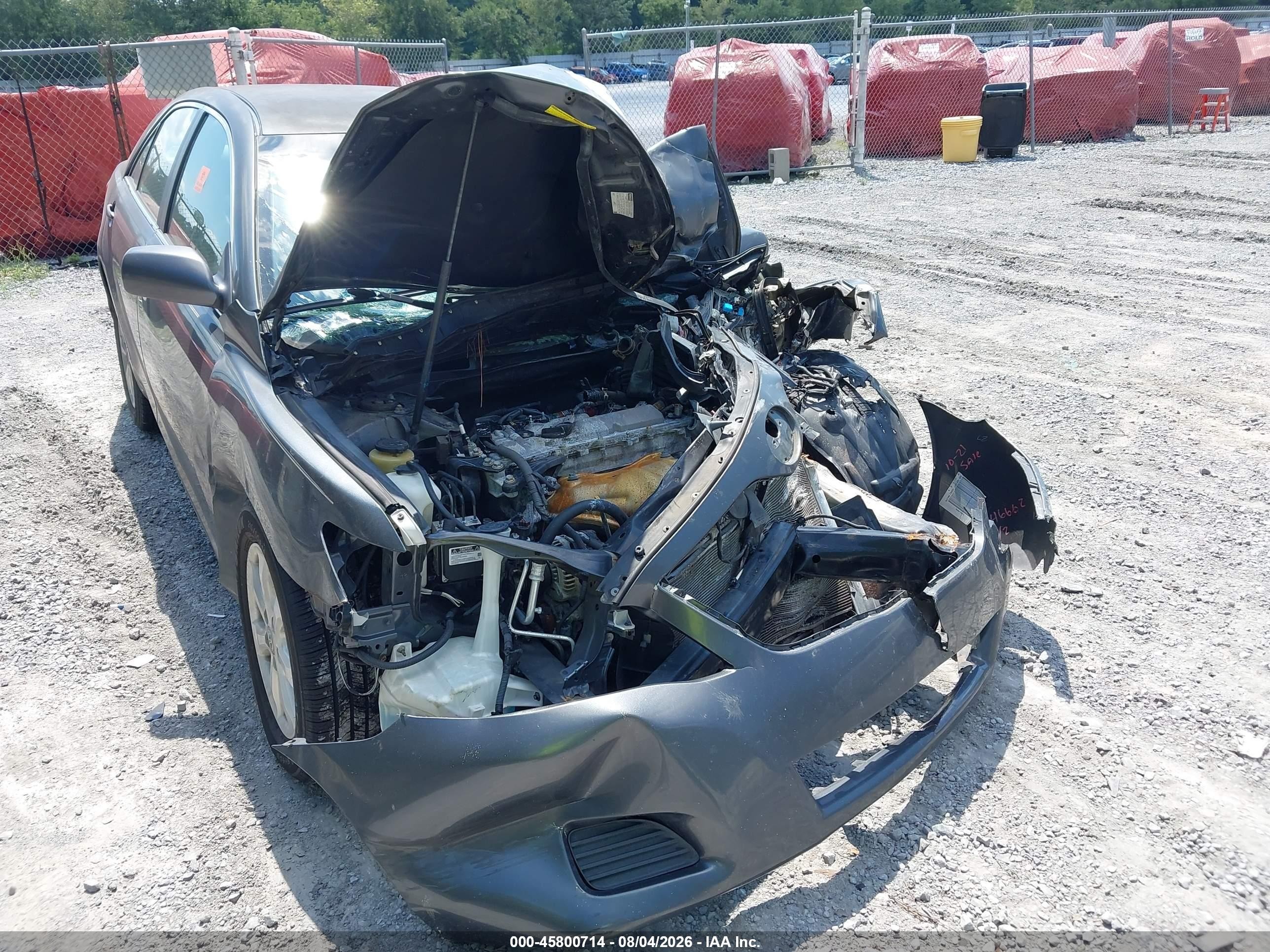 2011 Toyota Camry Le Gray vin: 4T1BF3EK0BU613813