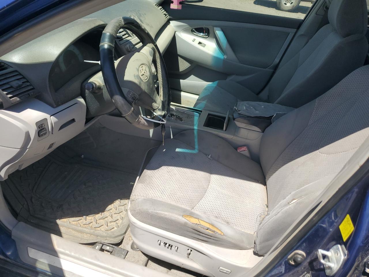 2011 Toyota Camry Base Blue vin: 4T1BF3EK0BU617084