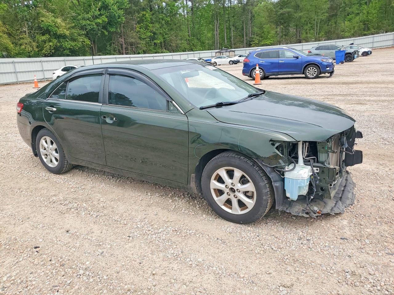 2011 Toyota Camry Le Green vin: 4T1BF3EK0BU621538