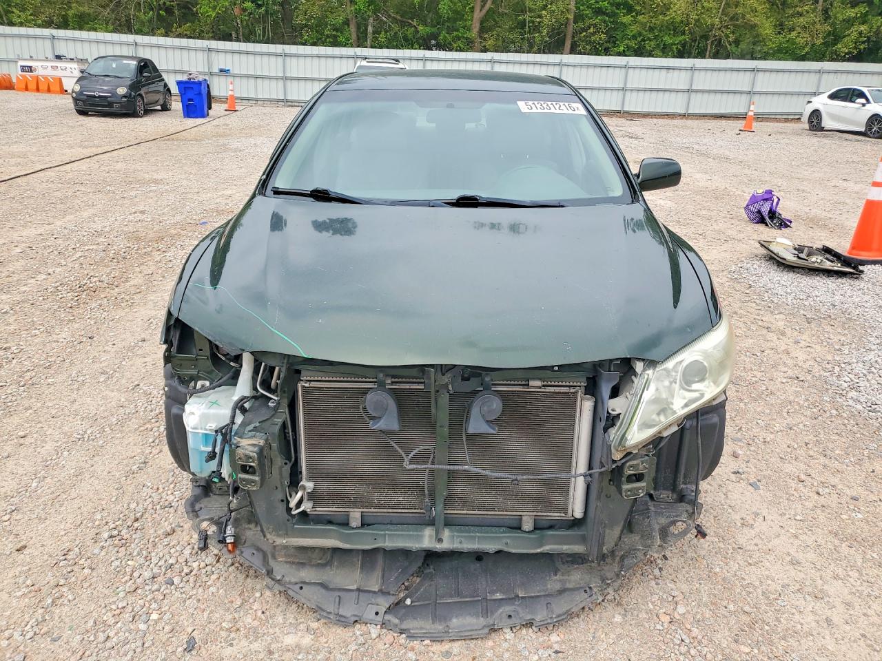 2011 Toyota Camry Le Green vin: 4T1BF3EK0BU621538