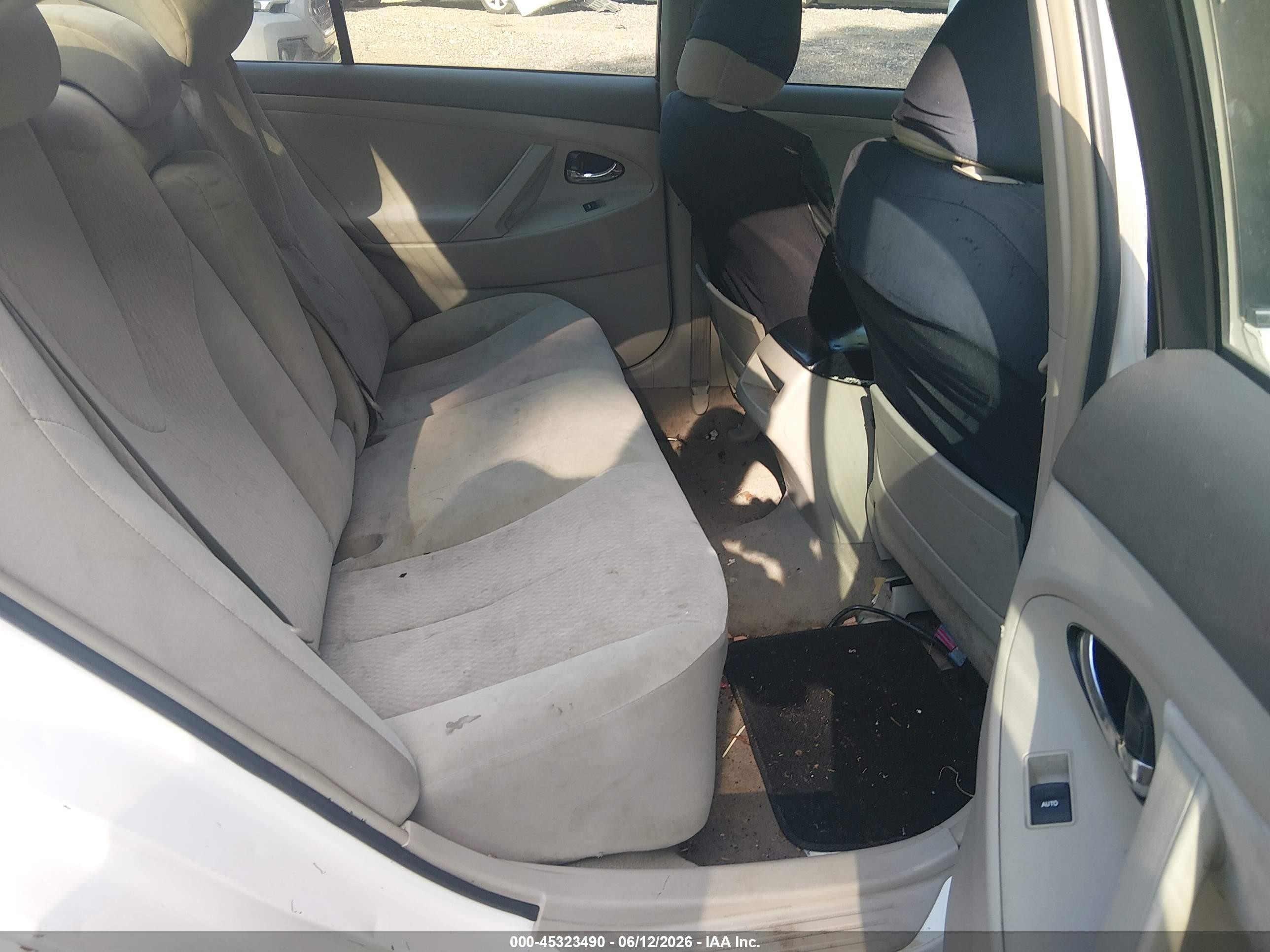 2011 Toyota Camry Le Белый vin: 4T1BF3EK0BU621765