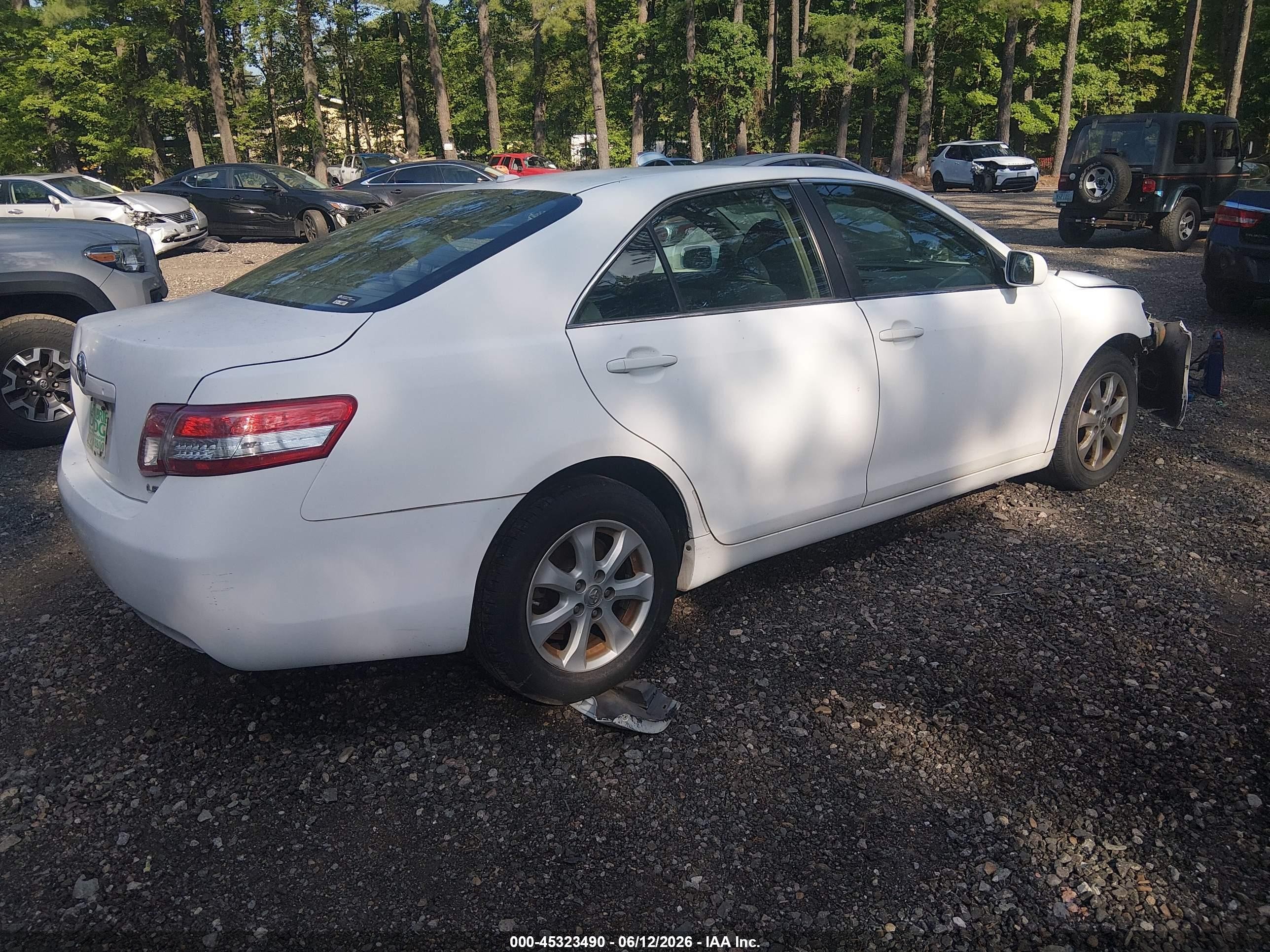 2011 Toyota Camry Le Белый vin: 4T1BF3EK0BU621765