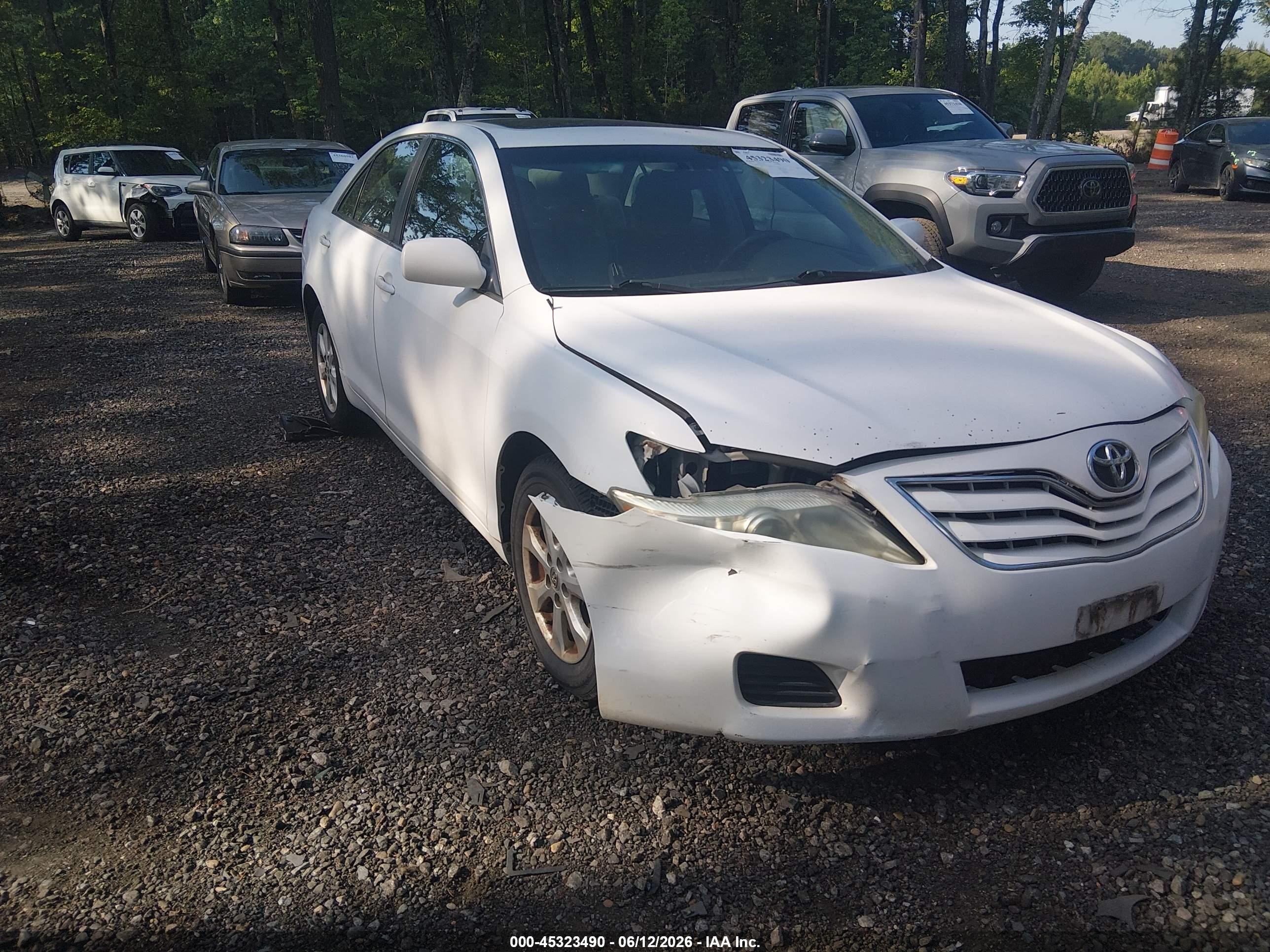 2011 Toyota Camry Le Белый vin: 4T1BF3EK0BU621765