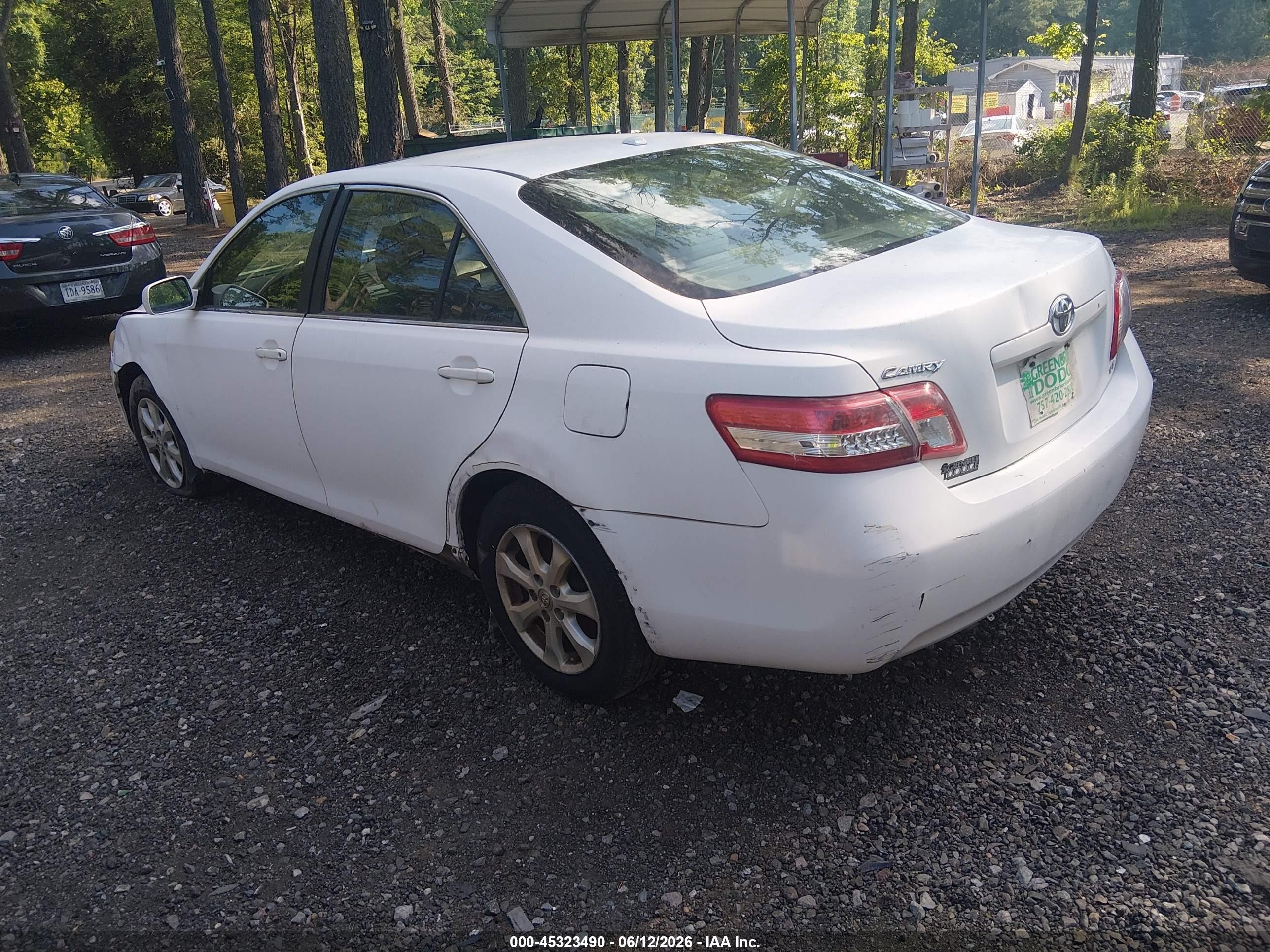 2011 Toyota Camry Le Белый vin: 4T1BF3EK0BU621765