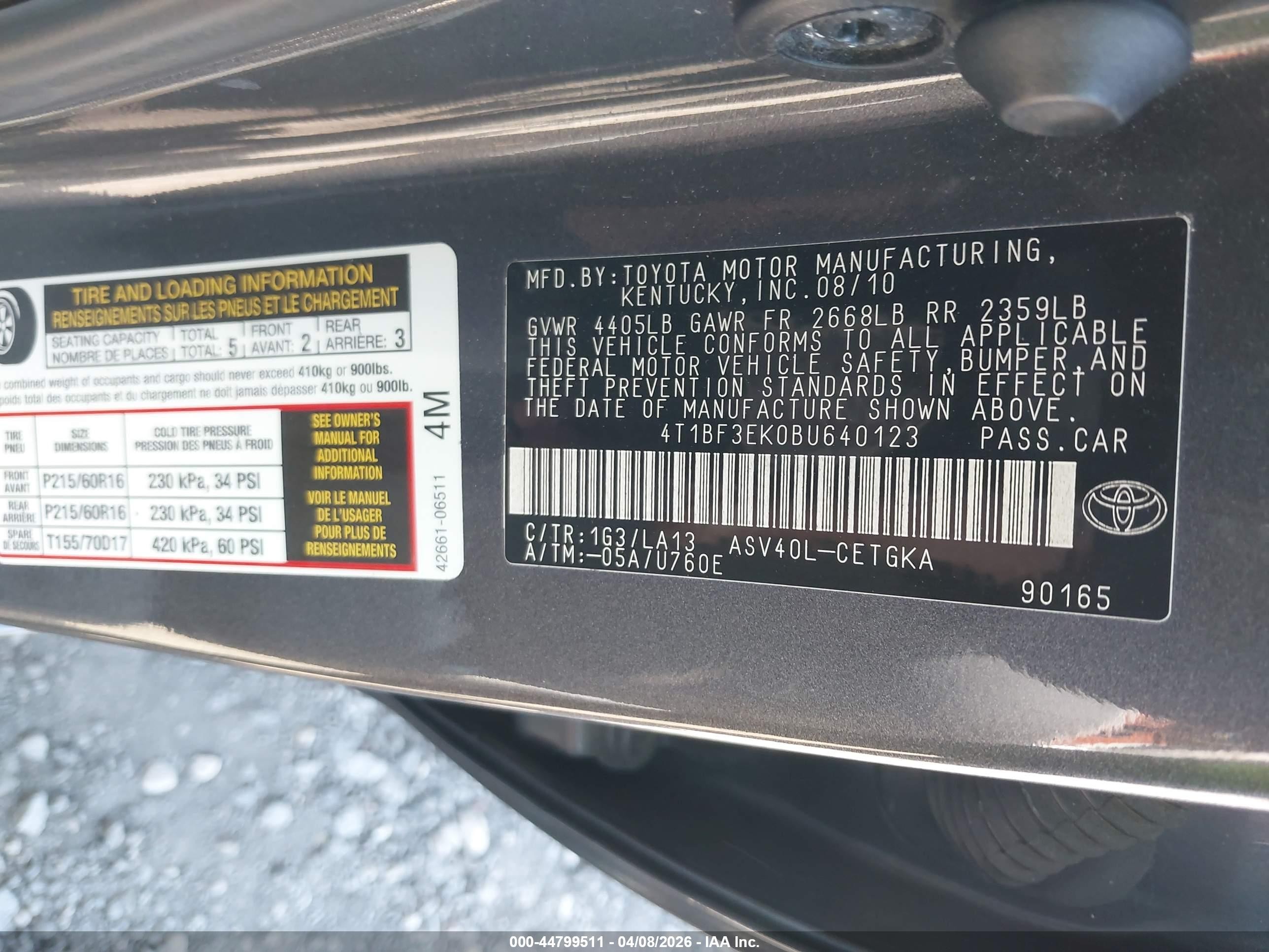 2011 Toyota Camry Xle Gold vin: 4T1BF3EK0BU640123