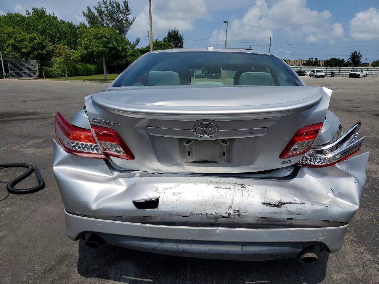 2011 Toyota Camry Se Серебряный vin: 4T1BF3EK0BU664132