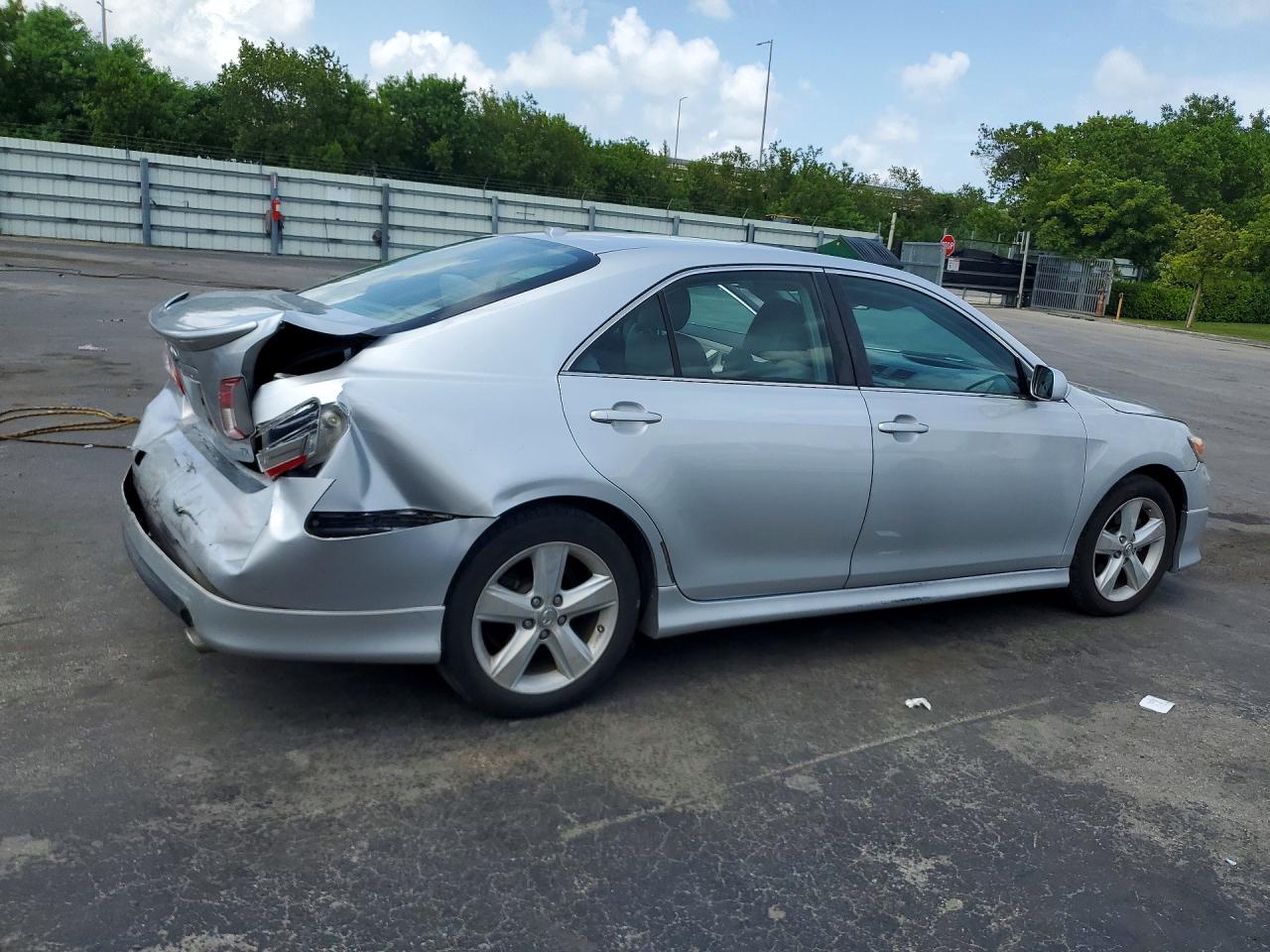 2011 Toyota Camry Se Серебряный vin: 4T1BF3EK0BU664132