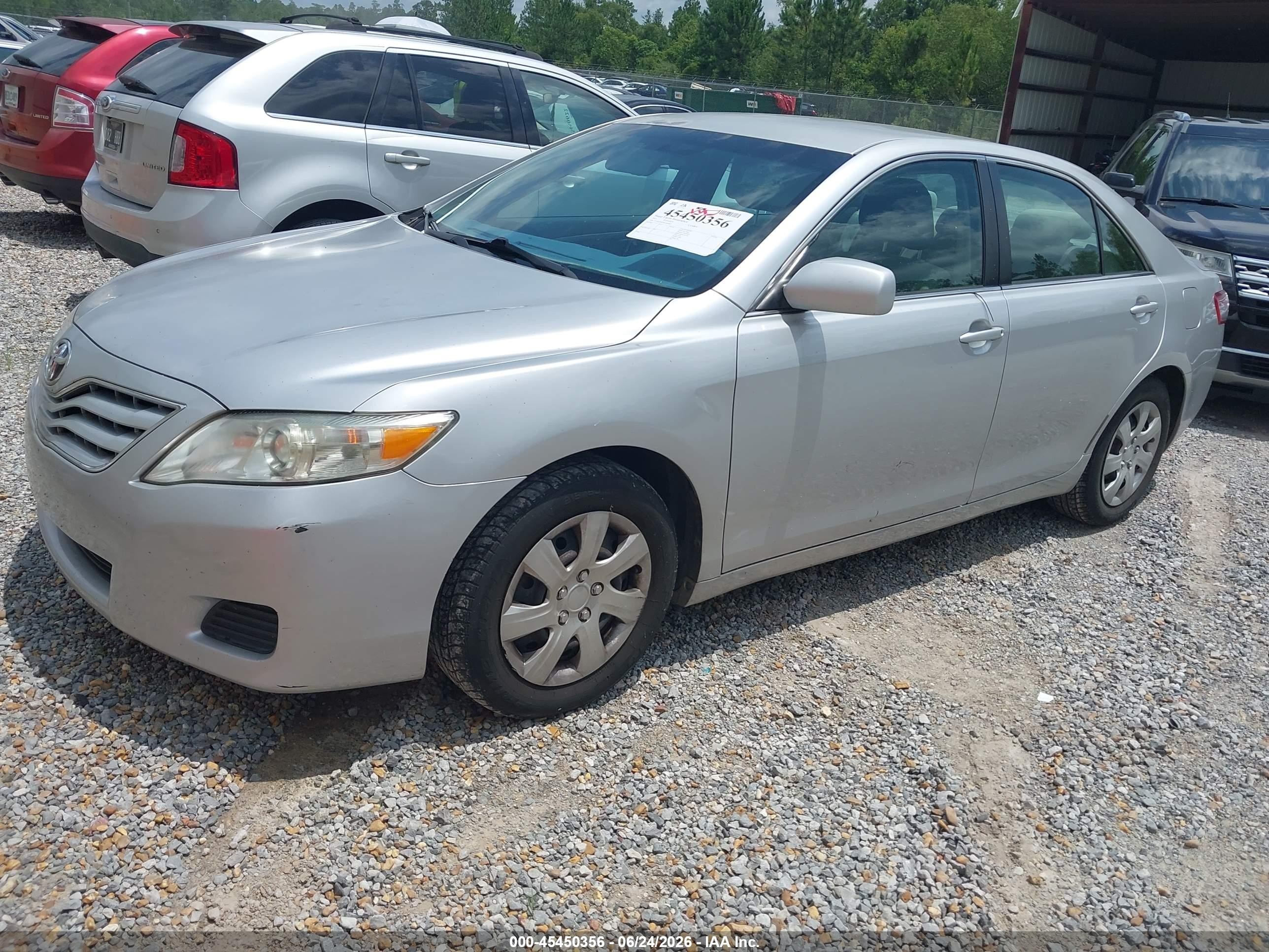 2011 Toyota Camry Le Silver vin: 4T1BF3EK0BU684087