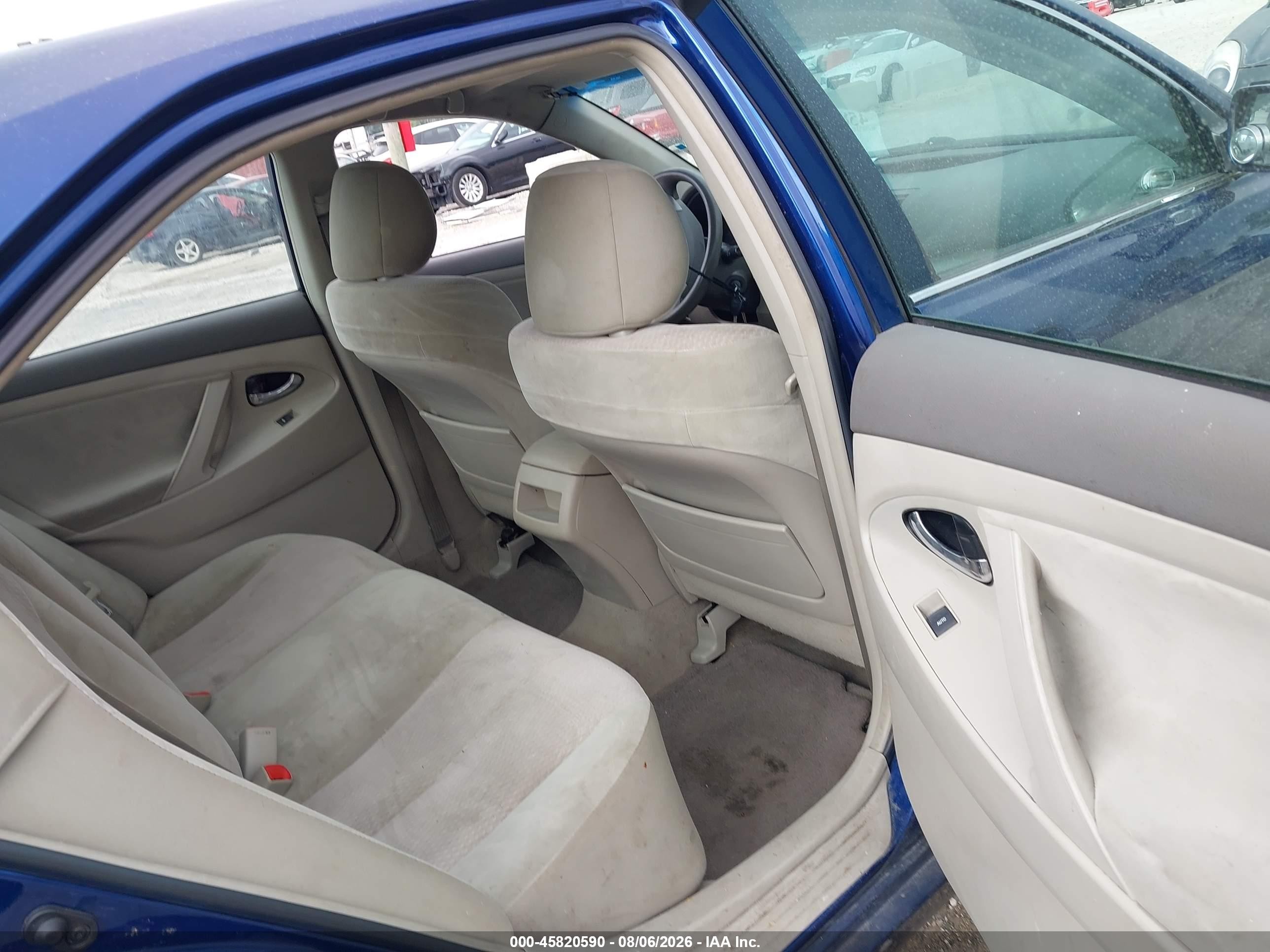 2011 Toyota Camry Le Blue vin: 4T1BF3EK0BU692576
