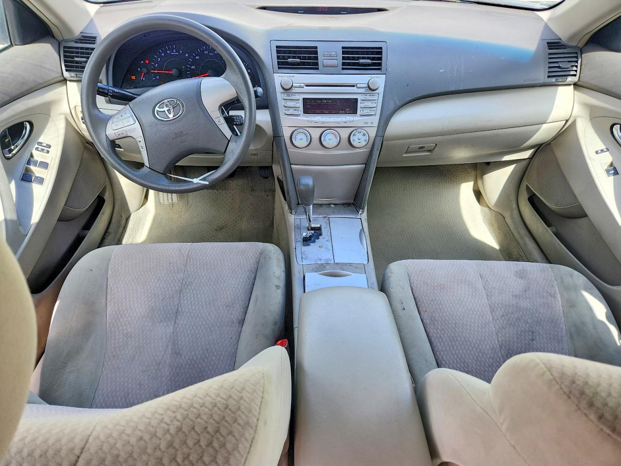 2011 Toyota Camry Le Green vin: 4T1BF3EK0BU699432