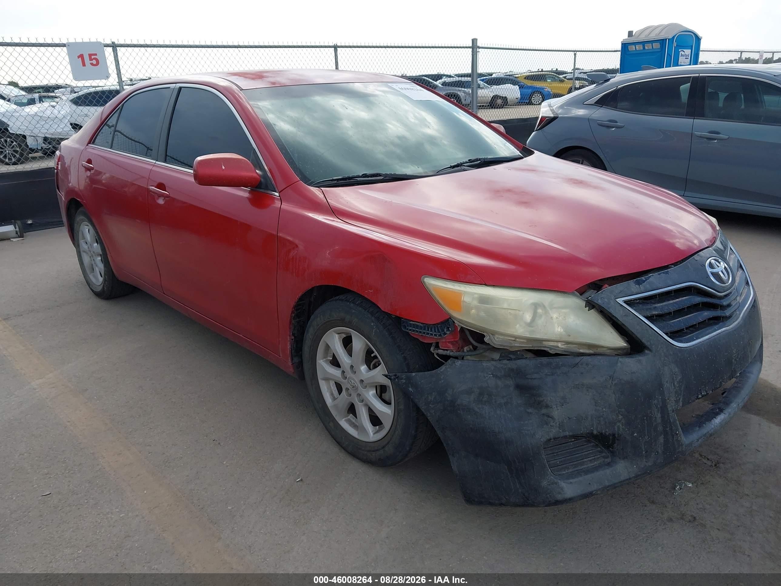 2011 Toyota Camry Le Red vin: 4T1BF3EK0BU703284