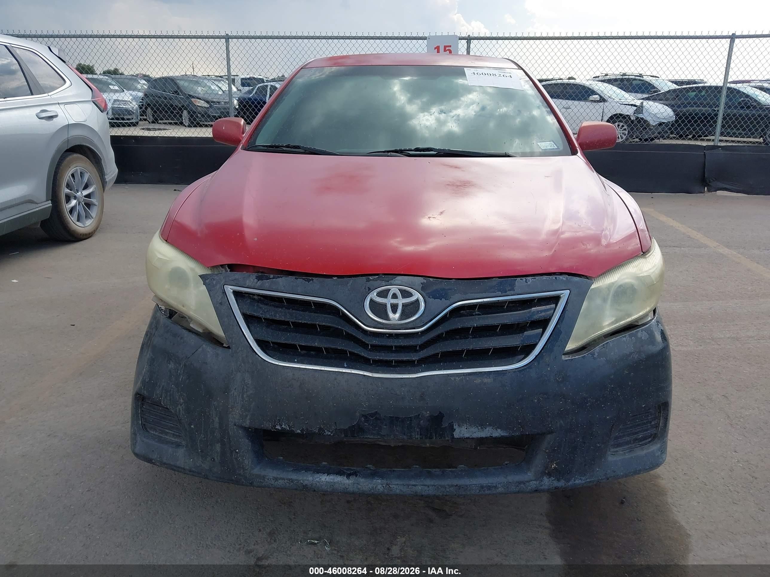 2011 Toyota Camry Le Red vin: 4T1BF3EK0BU703284