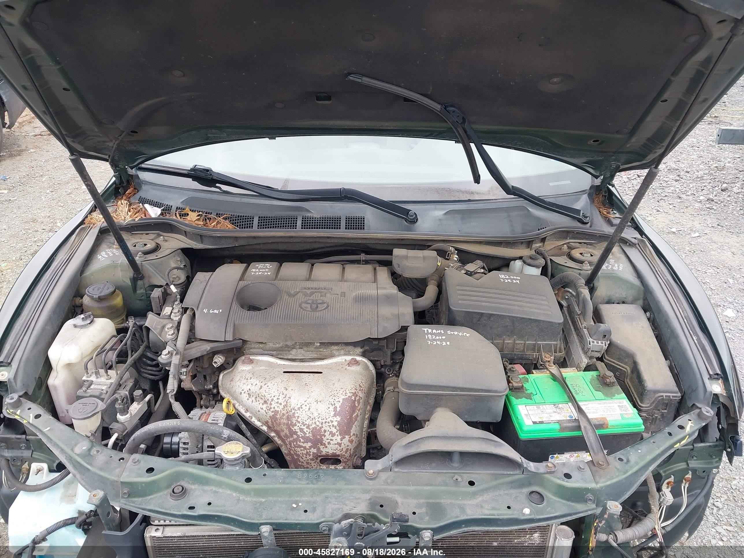 2011 Toyota Camry Le Green vin: 4T1BF3EK0BU705911