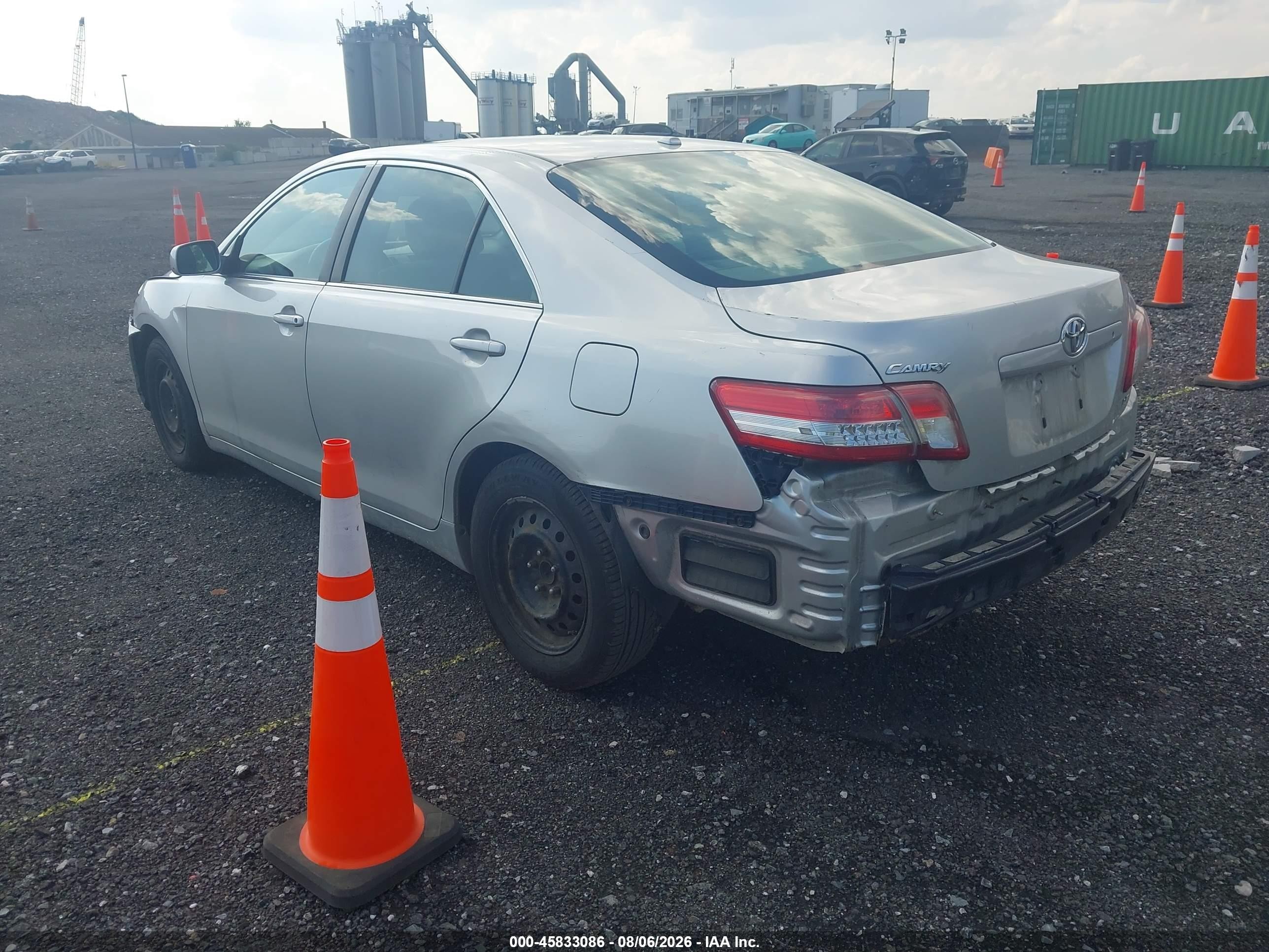 2011 Toyota Camry Le Gray vin: 4T1BF3EK0BU706282