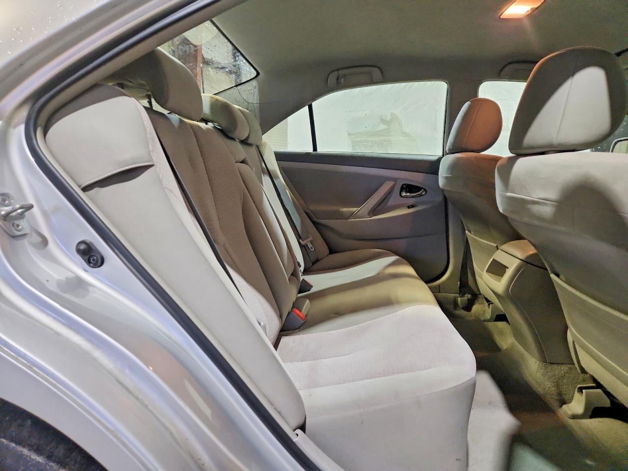 2011 Toyota Camry Base Silver vin: 4T1BF3EK0BU707349