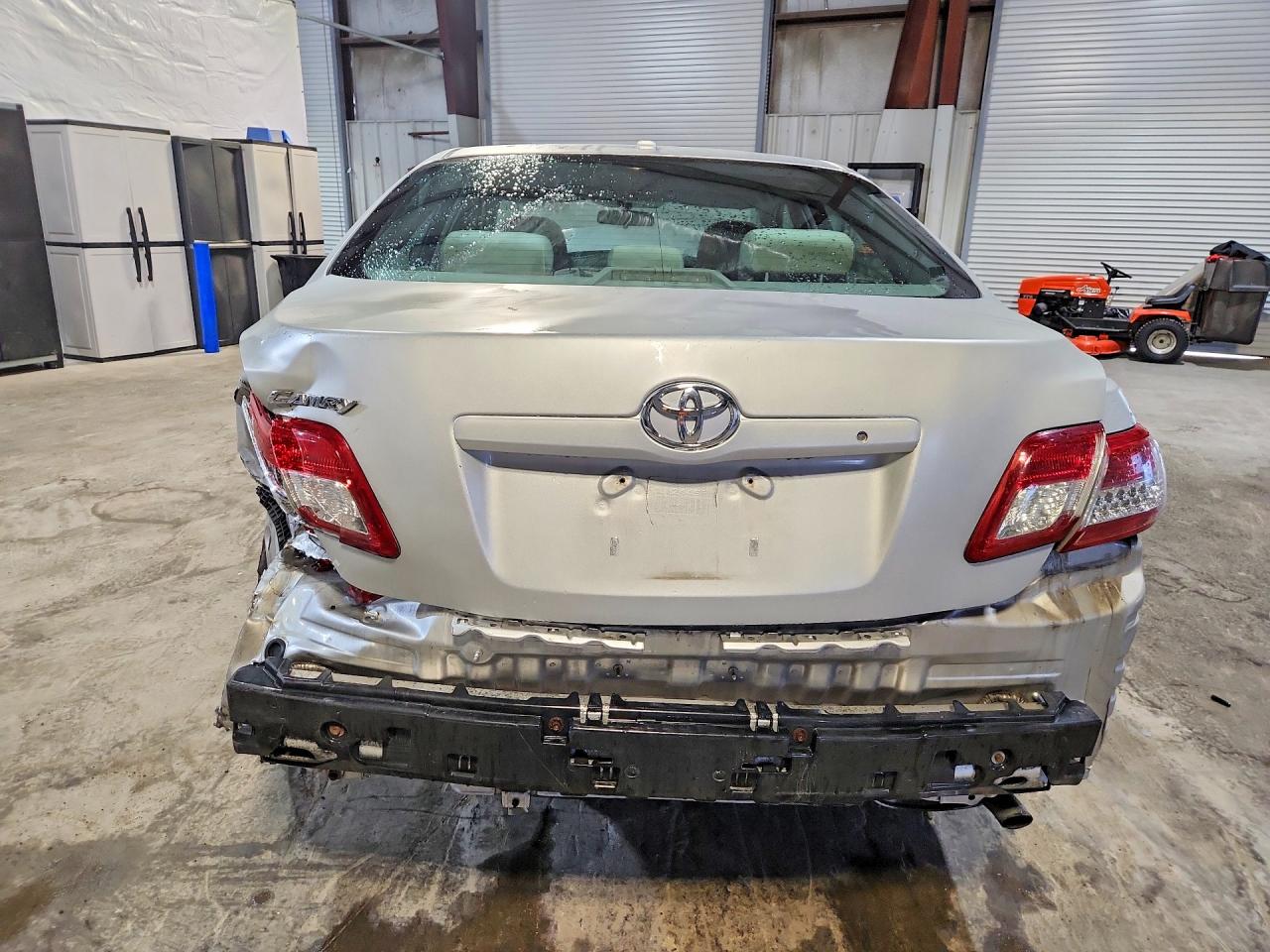 2011 Toyota Camry Base Silver vin: 4T1BF3EK0BU707349