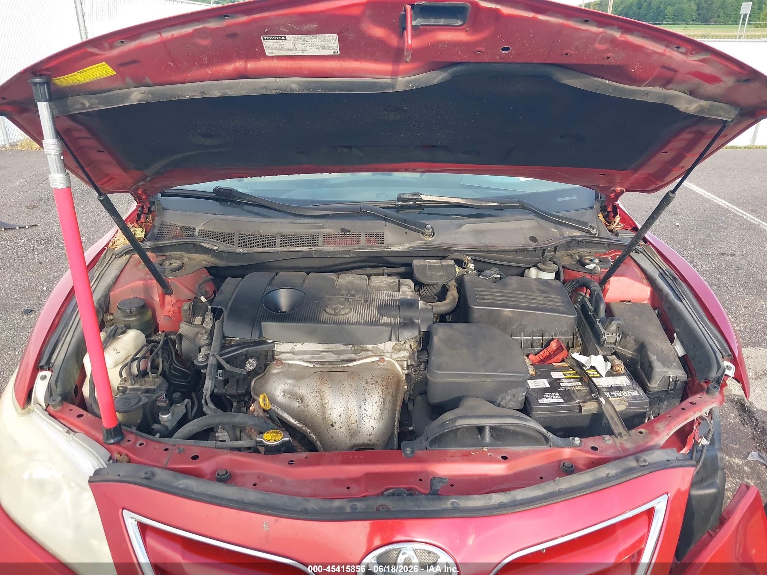 2011 Toyota Camry Le Red vin: 4T1BF3EK0BU718772