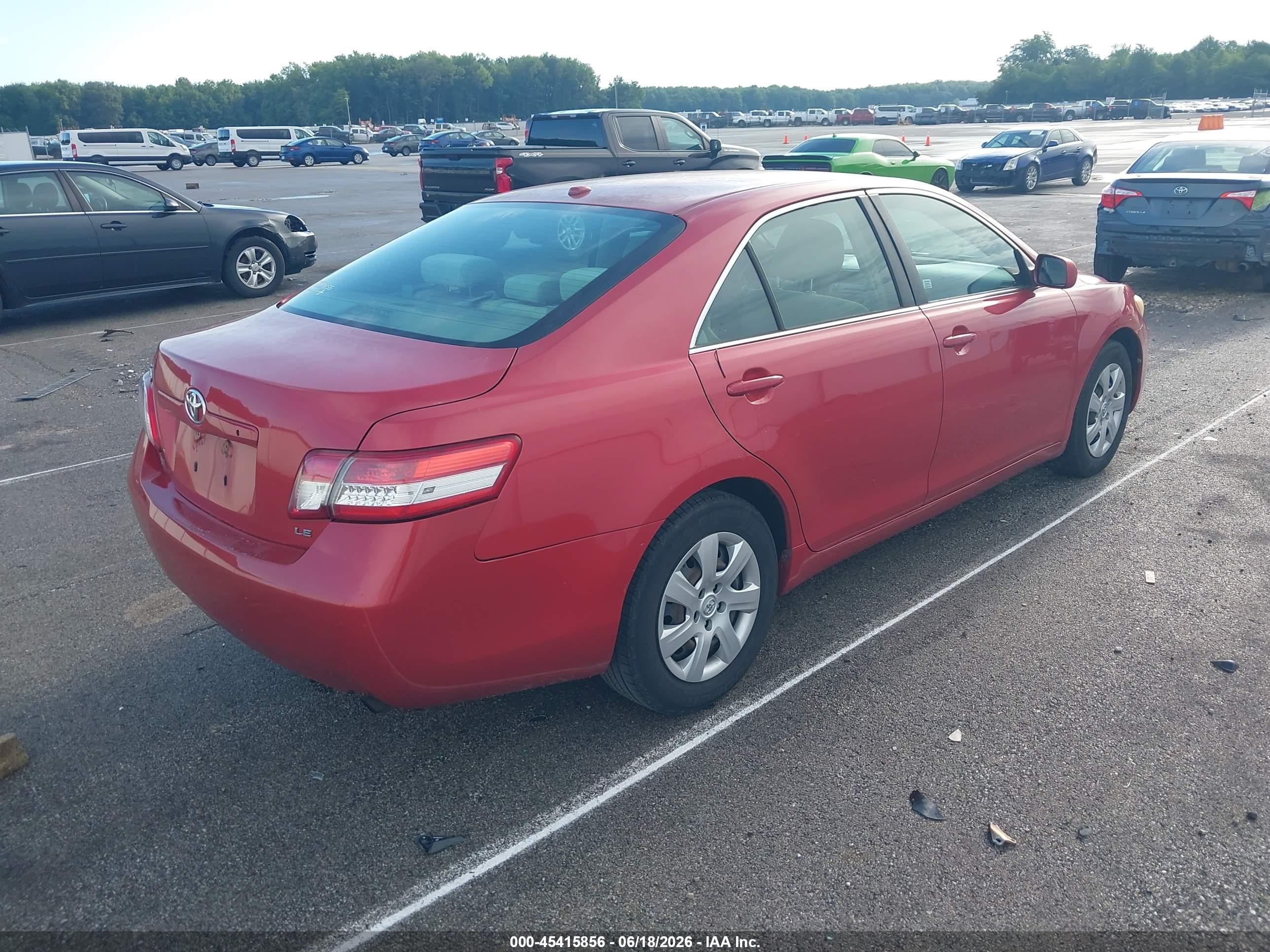 2011 Toyota Camry Le Red vin: 4T1BF3EK0BU718772