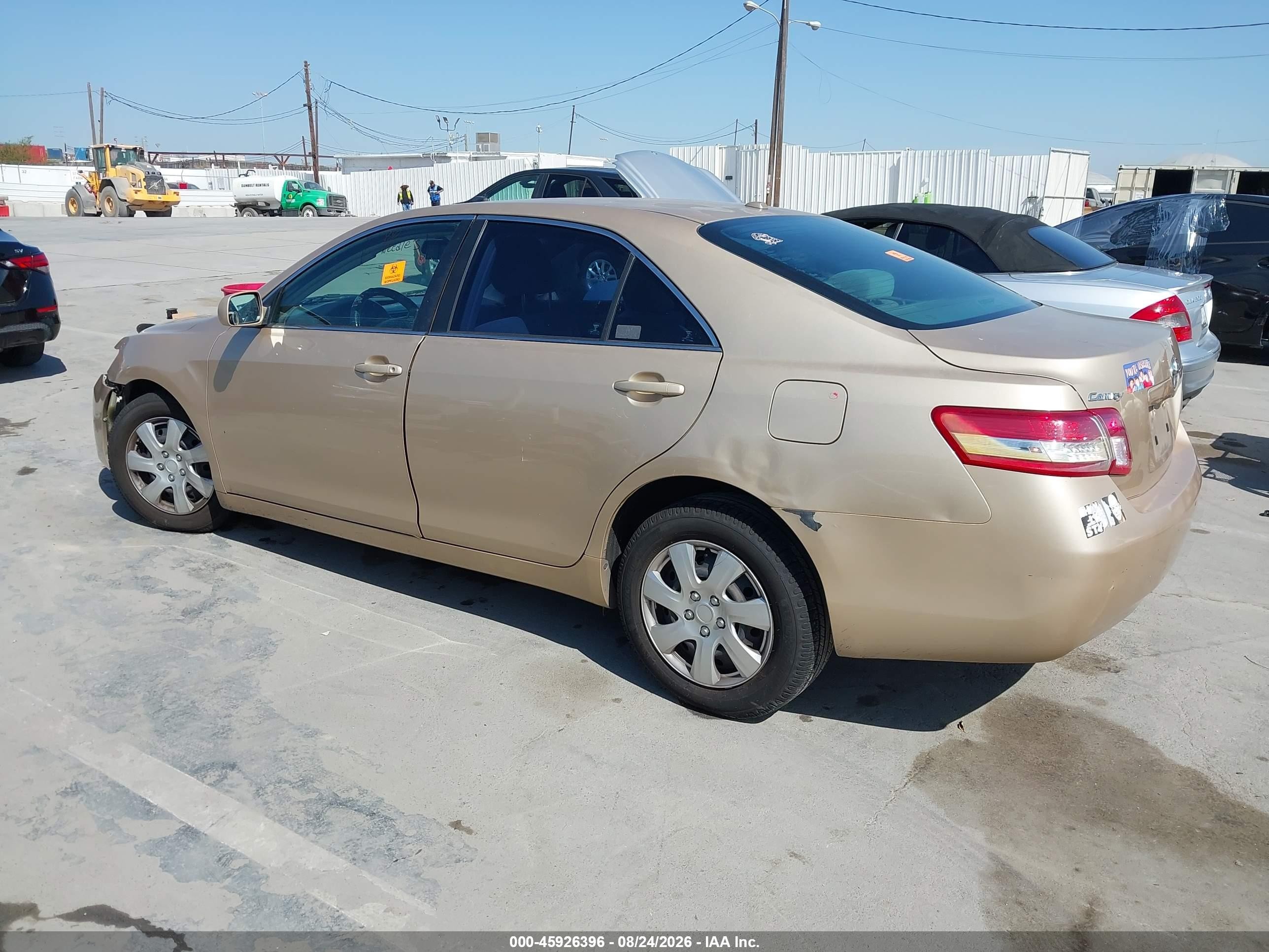 2011 Toyota Camry Le Золотой vin: 4T1BF3EK0BU722210