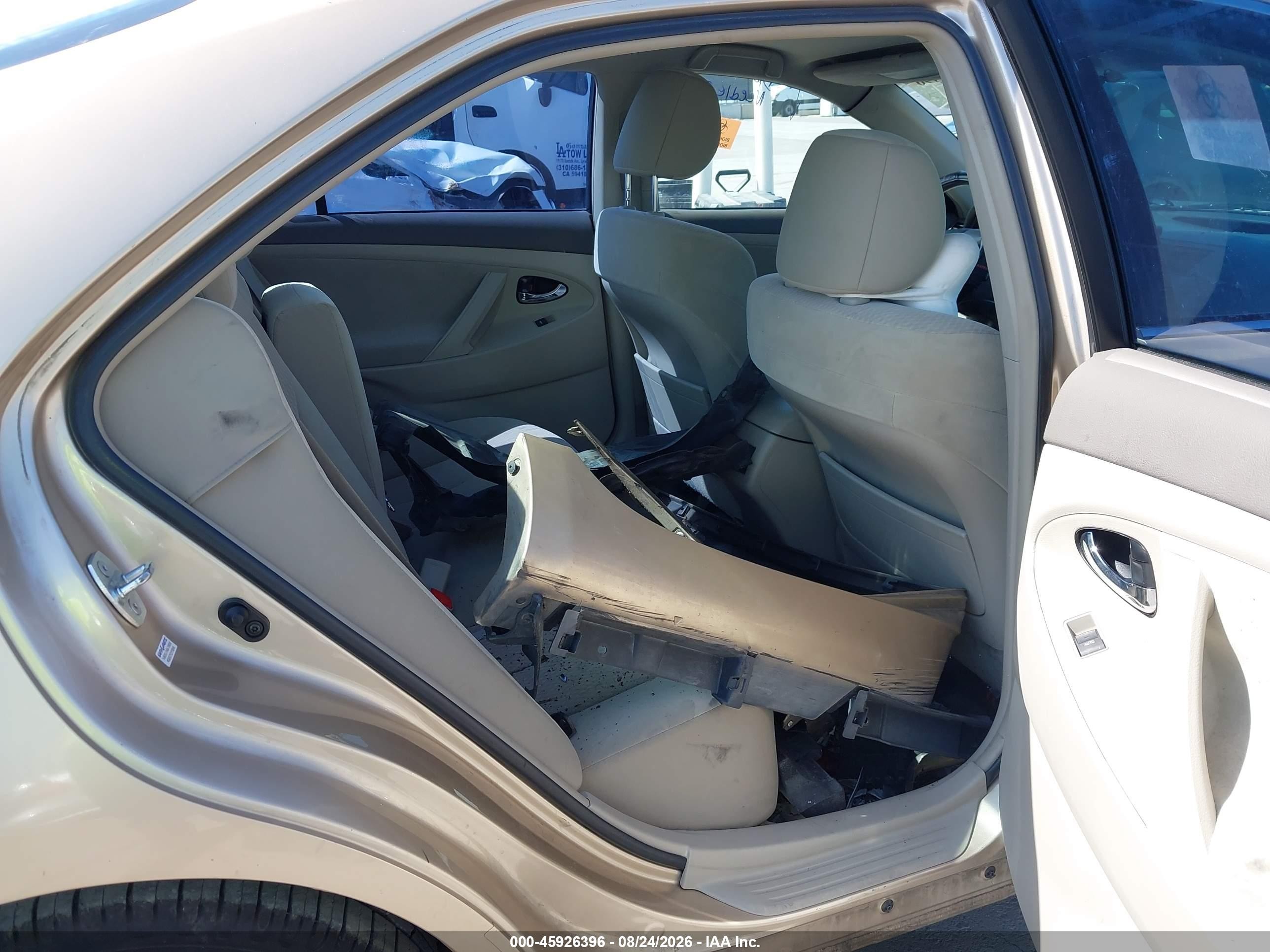 2011 Toyota Camry Le Золотой vin: 4T1BF3EK0BU722210