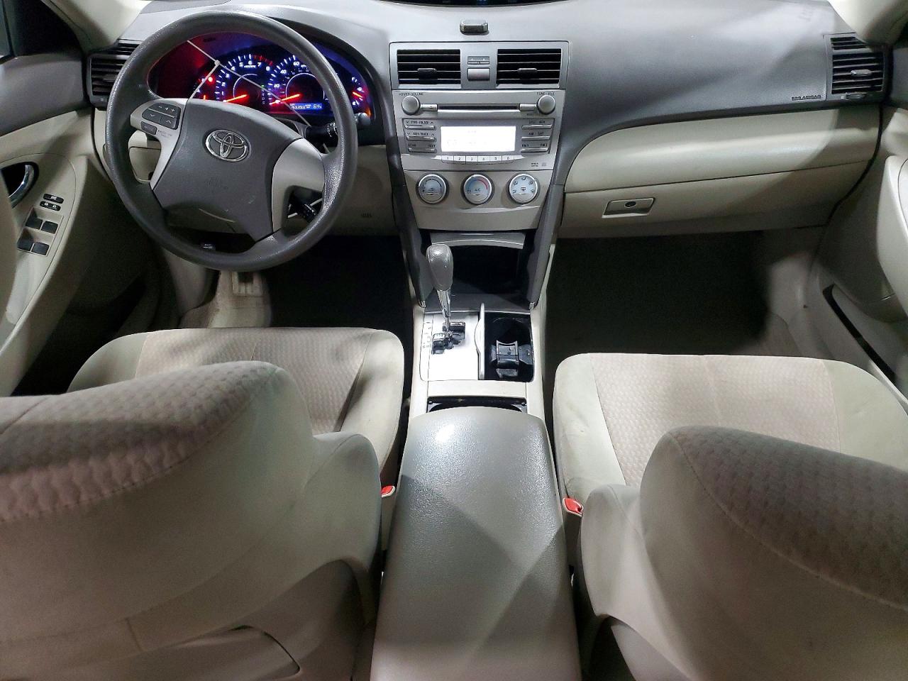 2011 Toyota Camry Le White vin: 4T1BF3EK0BU728623