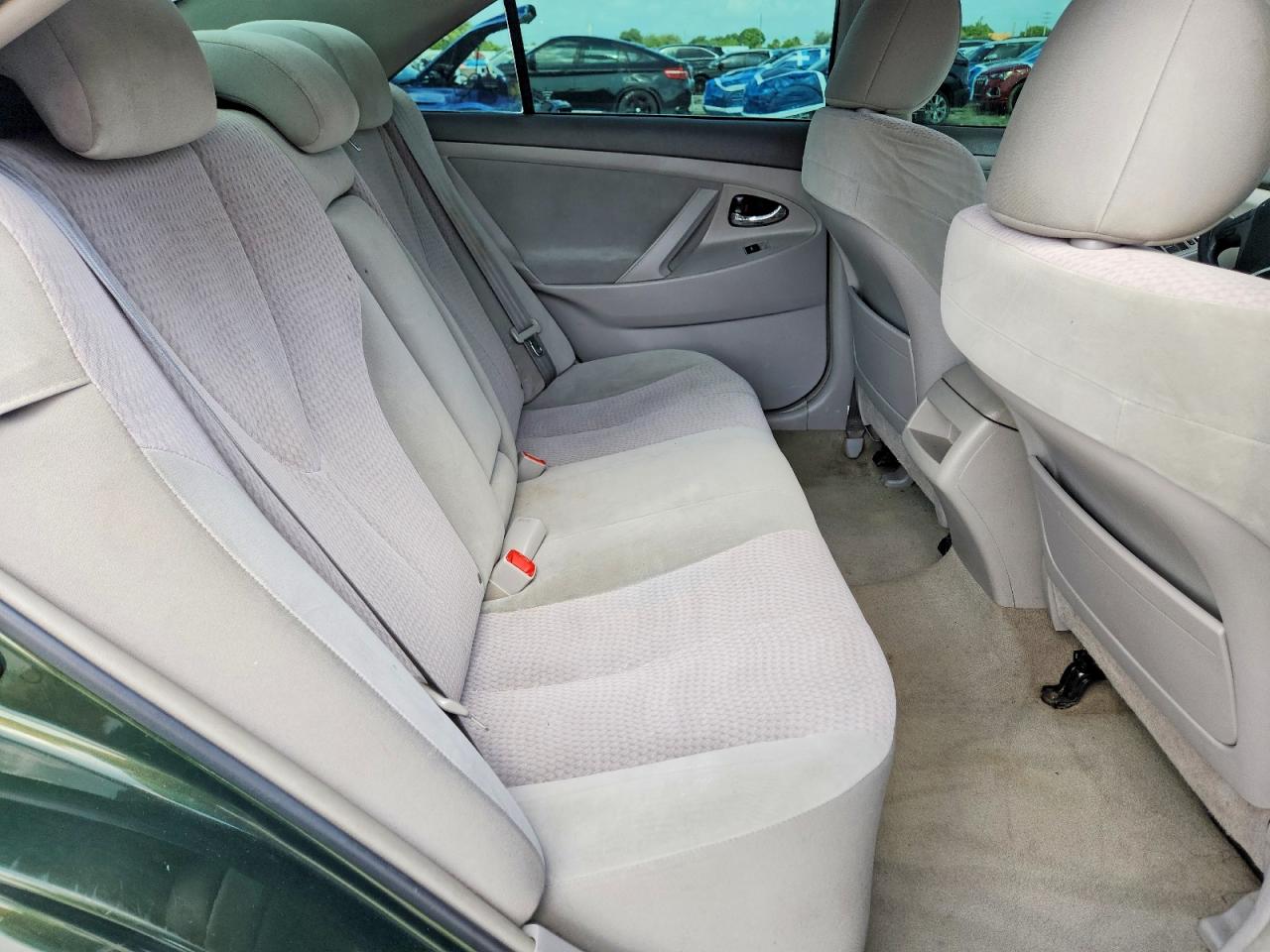 2011 Toyota Camry Le Green vin: 4T1BF3EK0BU732445