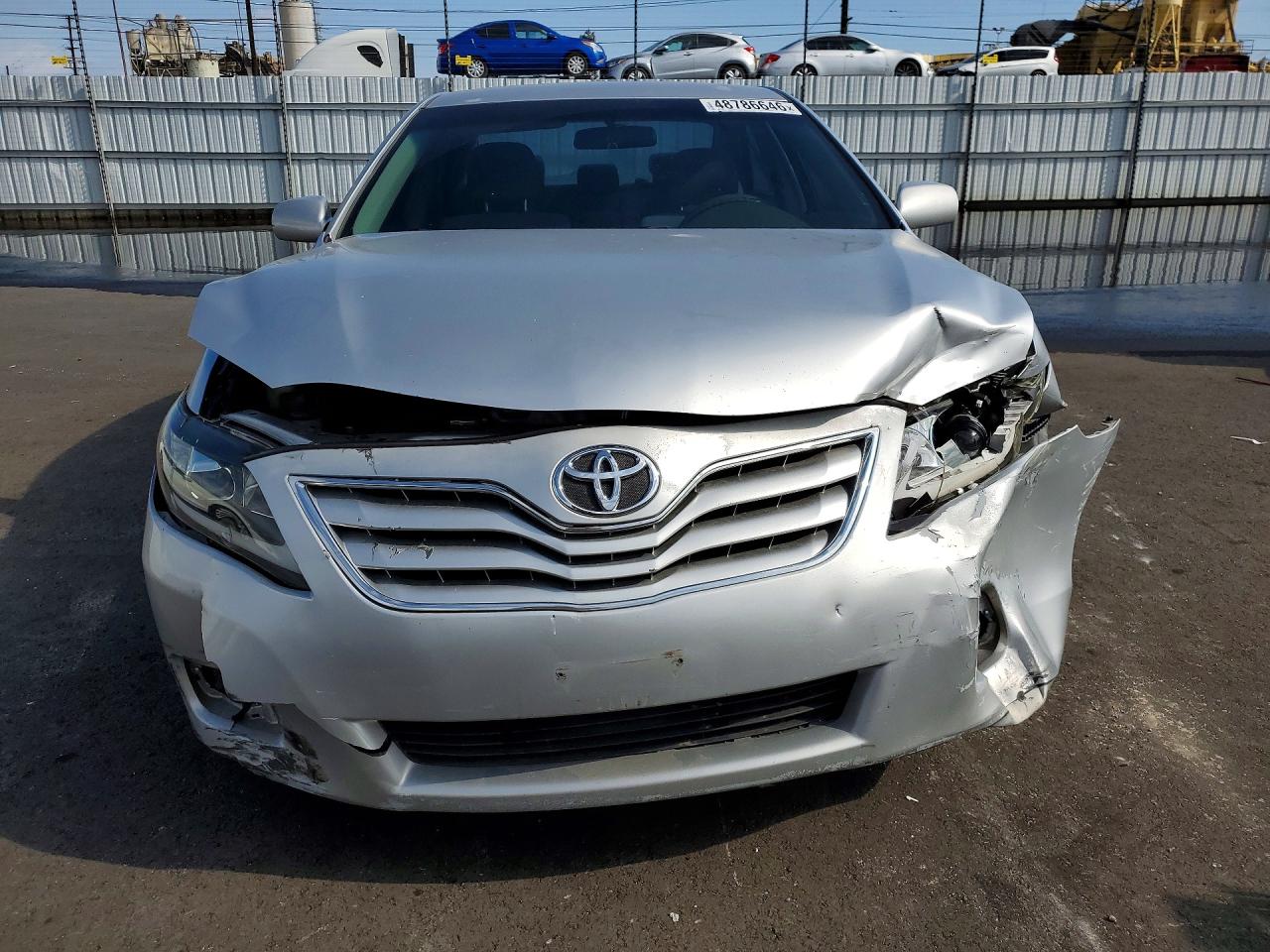 2011 Toyota Camry Le Silver vin: 4T1BF3EK0BU736835