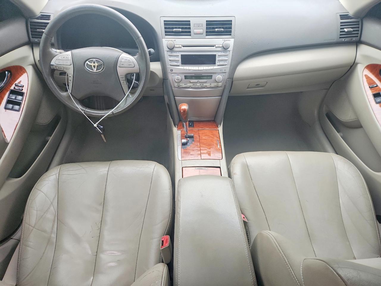 2011 Toyota Camry Xle Tan vin: 4T1BF3EK0BU738410