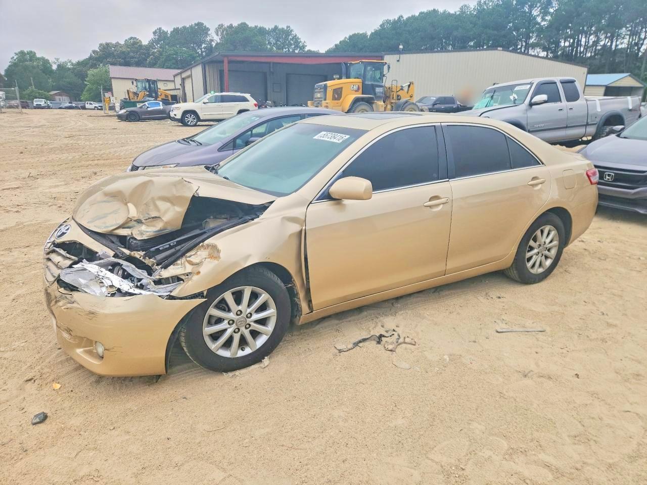 2011 Toyota Camry Xle Tan vin: 4T1BF3EK0BU738410