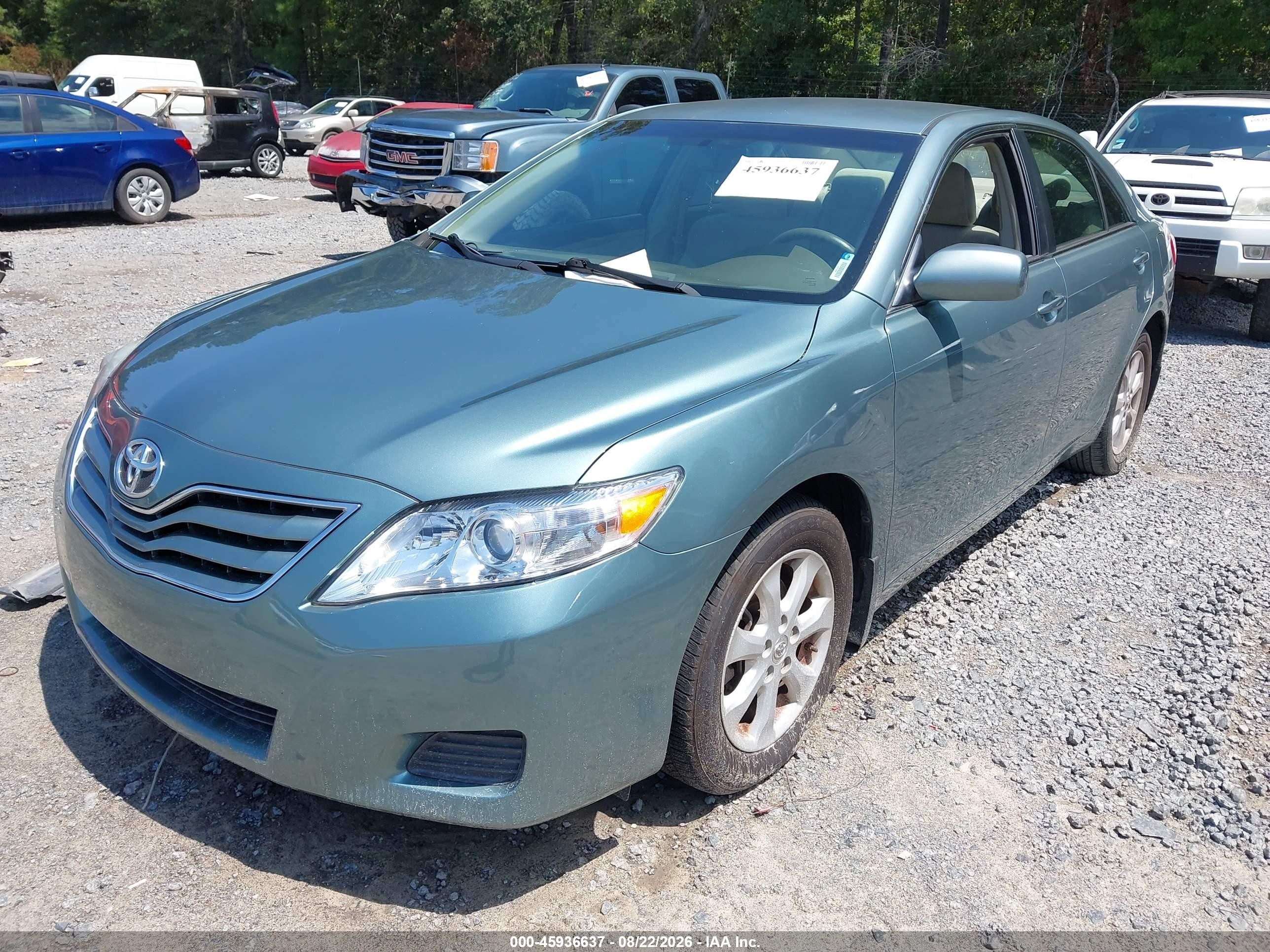 2011 Toyota Camry Le Green vin: 4T1BF3EK0BU753425