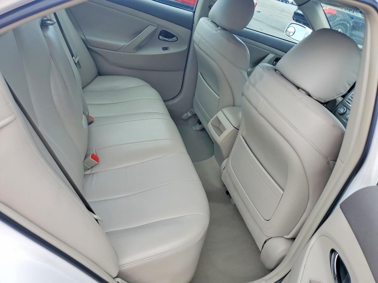 2011 Toyota Camry Le Белый vin: 4T1BF3EK0BU755451