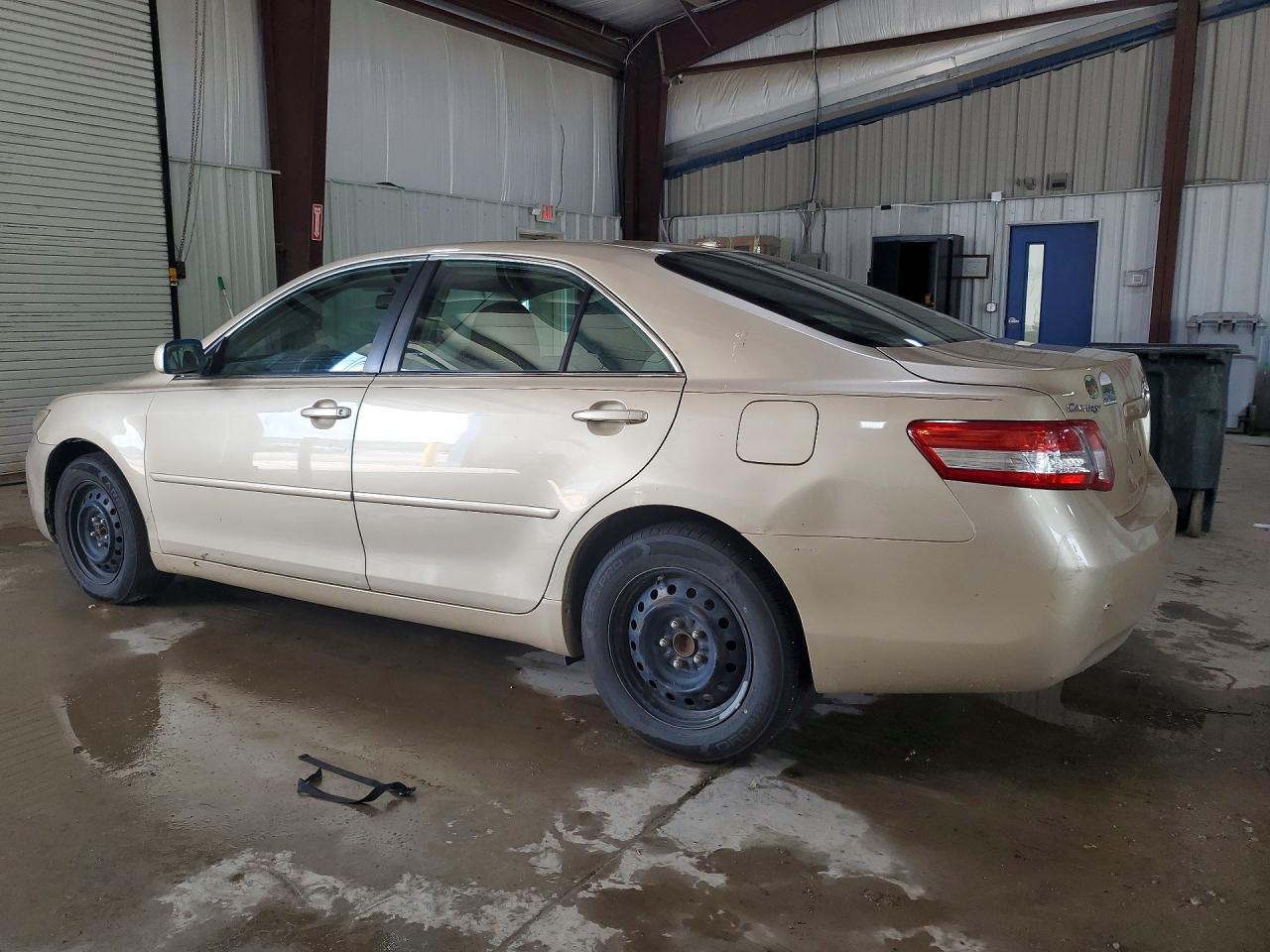 2011 Toyota Camry Le Золотой vin: 4T1BF3EK0BU757684