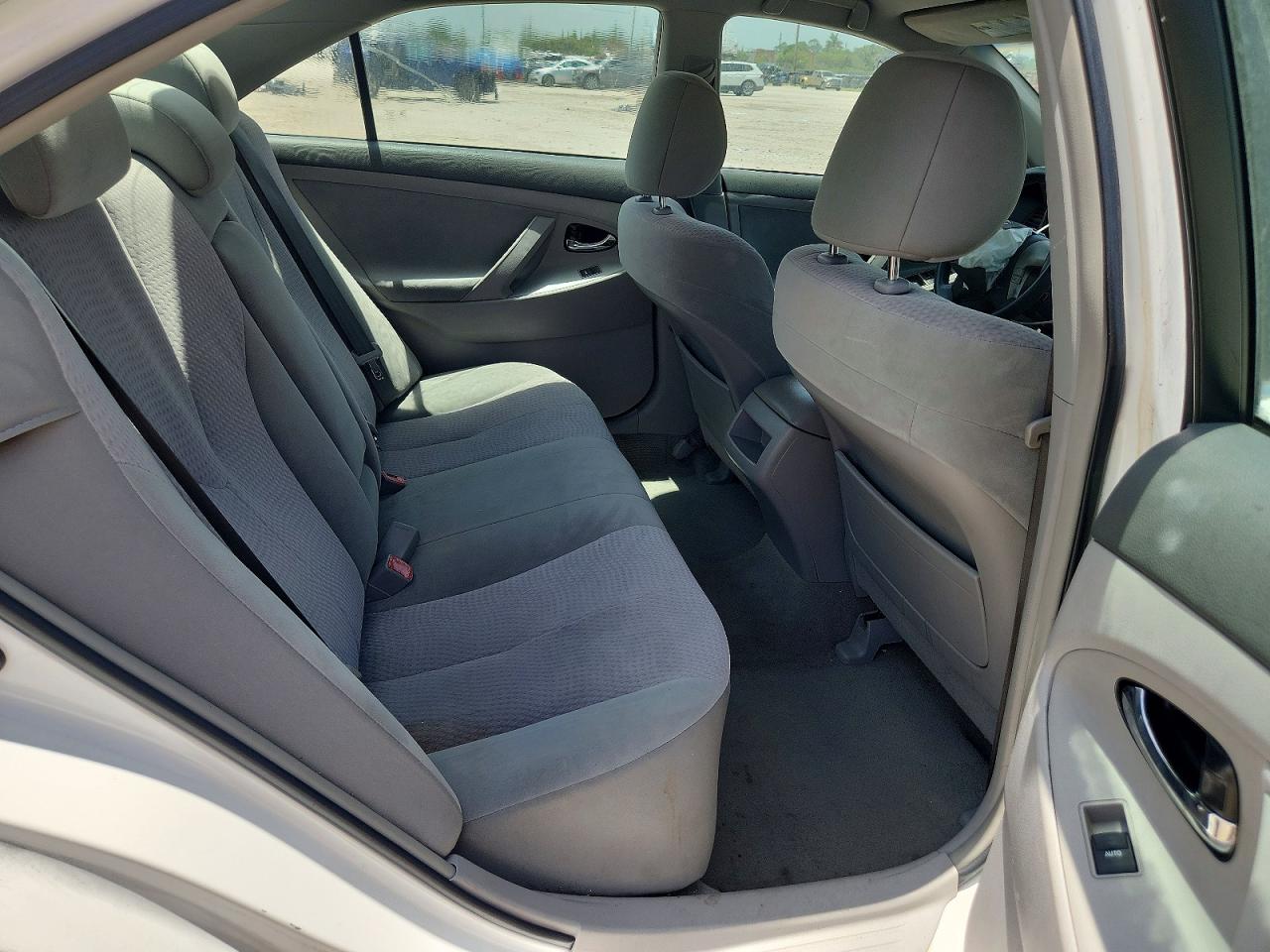2011 Toyota Camry Le Белый vin: 4T1BF3EK0BU761914
