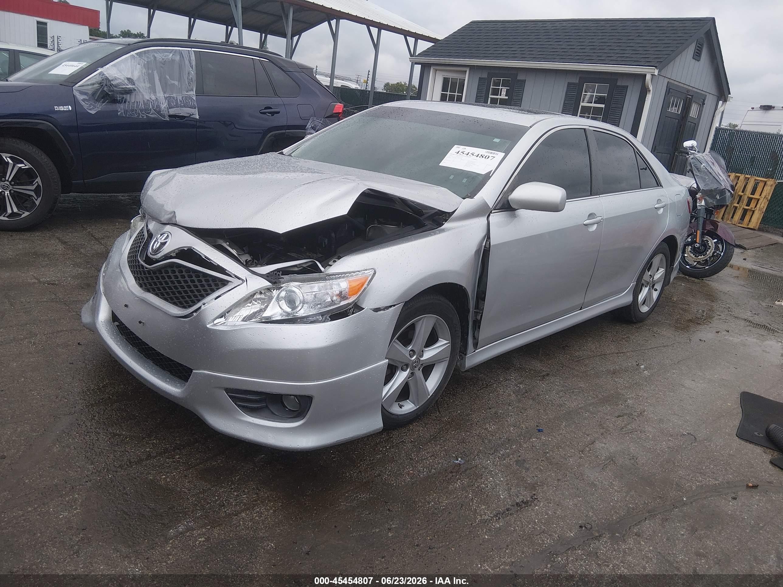 2010 Toyota Camry Se Silver vin: 4T1BF3EK1AU015308