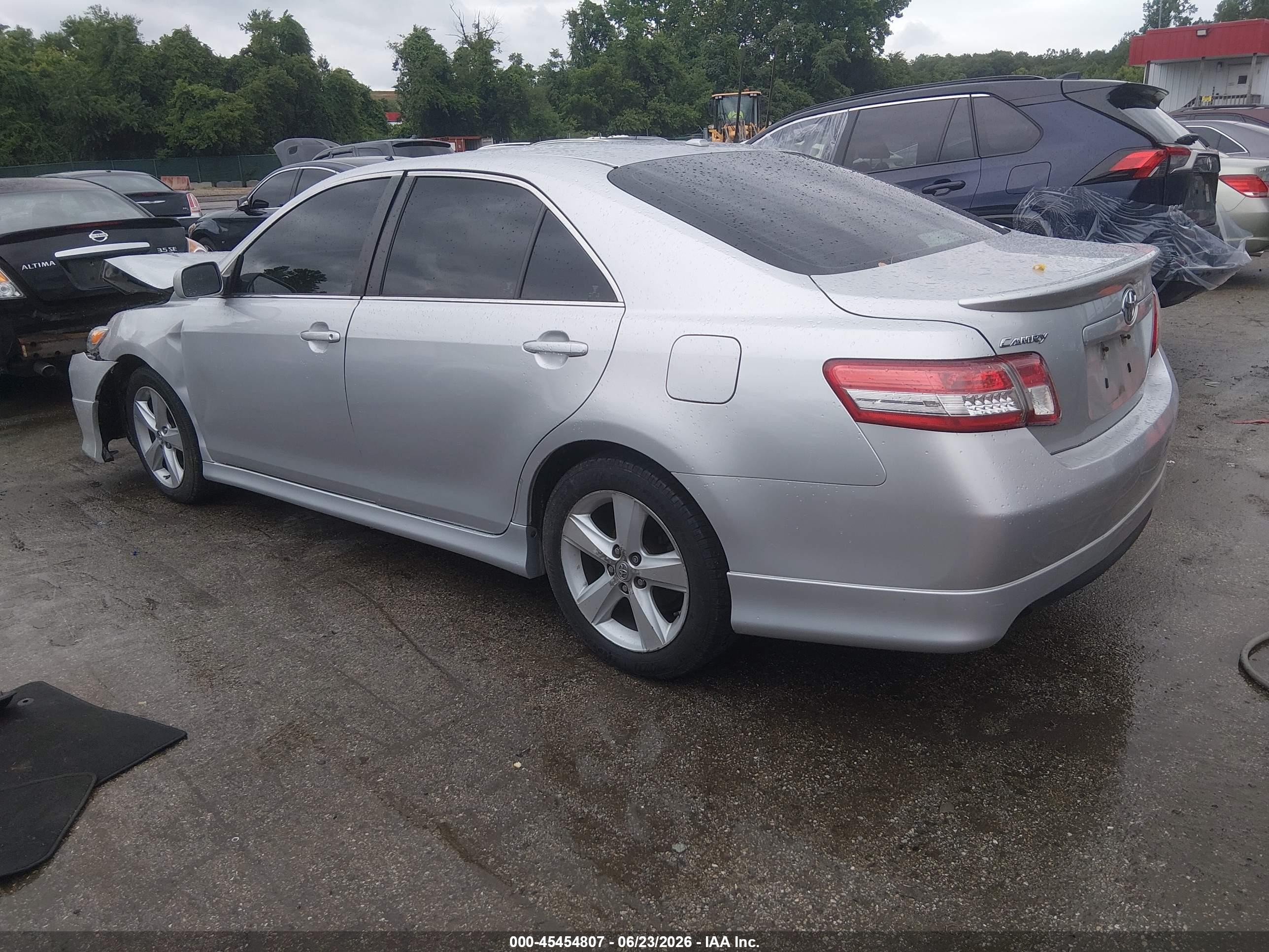 2010 Toyota Camry Se Silver vin: 4T1BF3EK1AU015308