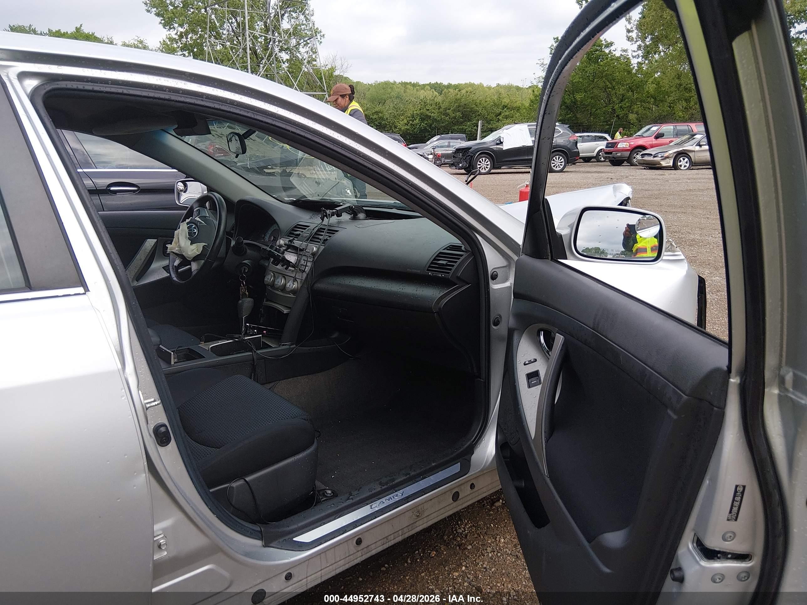 2010 Toyota Camry Se Серебряный vin: 4T1BF3EK1AU047451