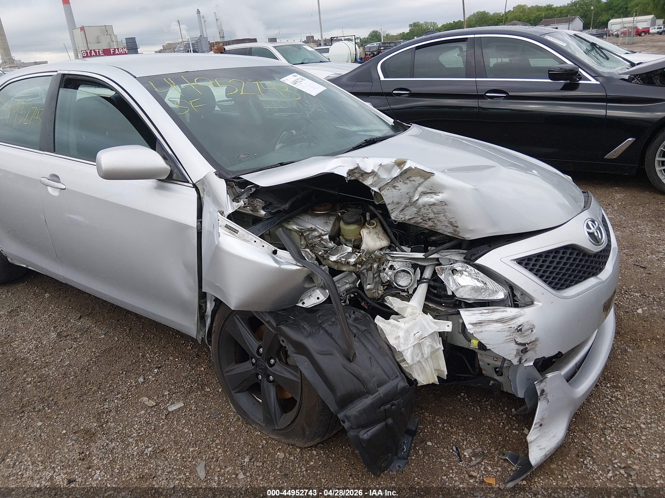 2010 Toyota Camry Se Серебряный vin: 4T1BF3EK1AU047451