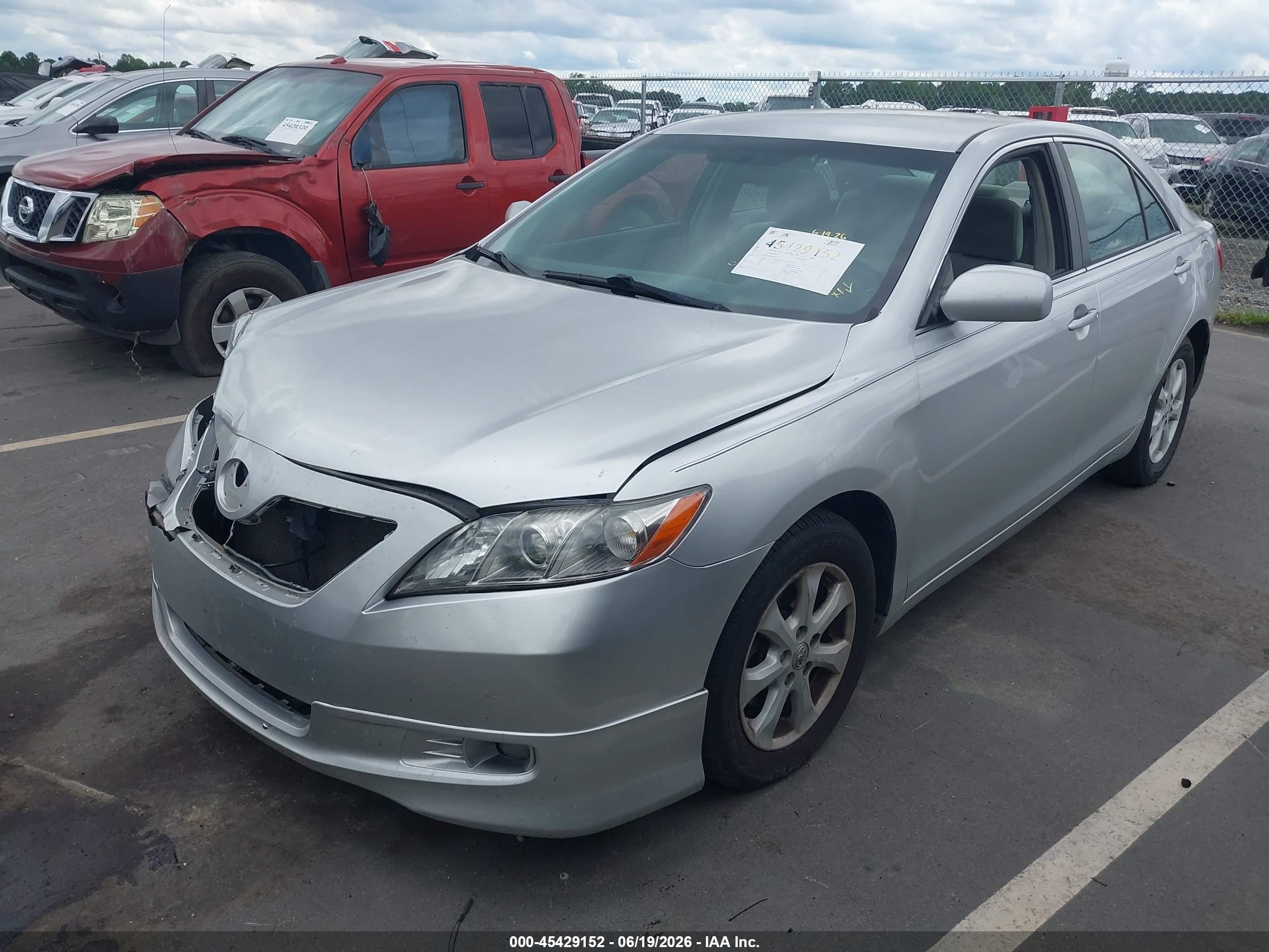 2010 Toyota Camry Le Silver vin: 4T1BF3EK1AU072995