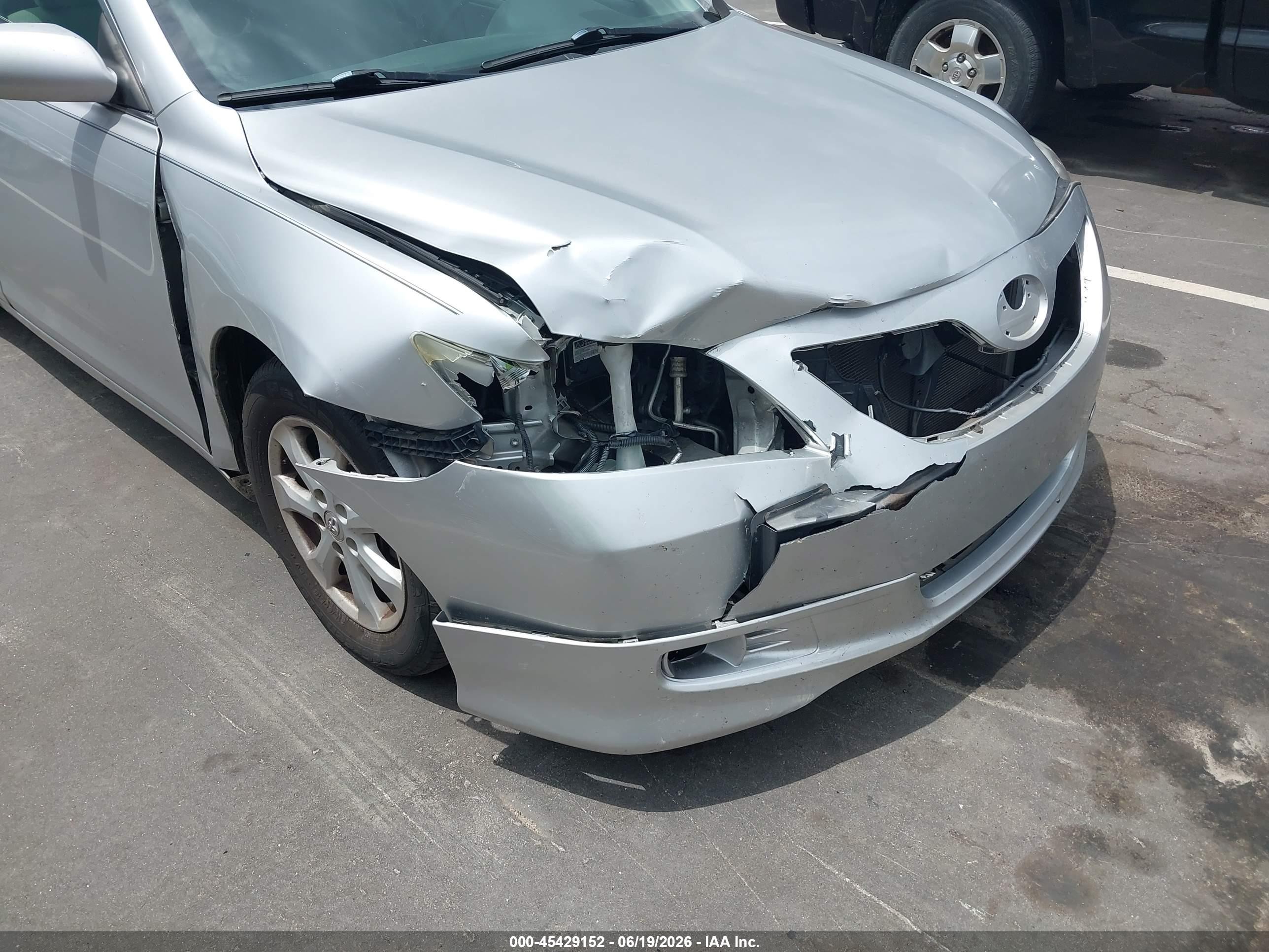 2010 Toyota Camry Le Silver vin: 4T1BF3EK1AU072995