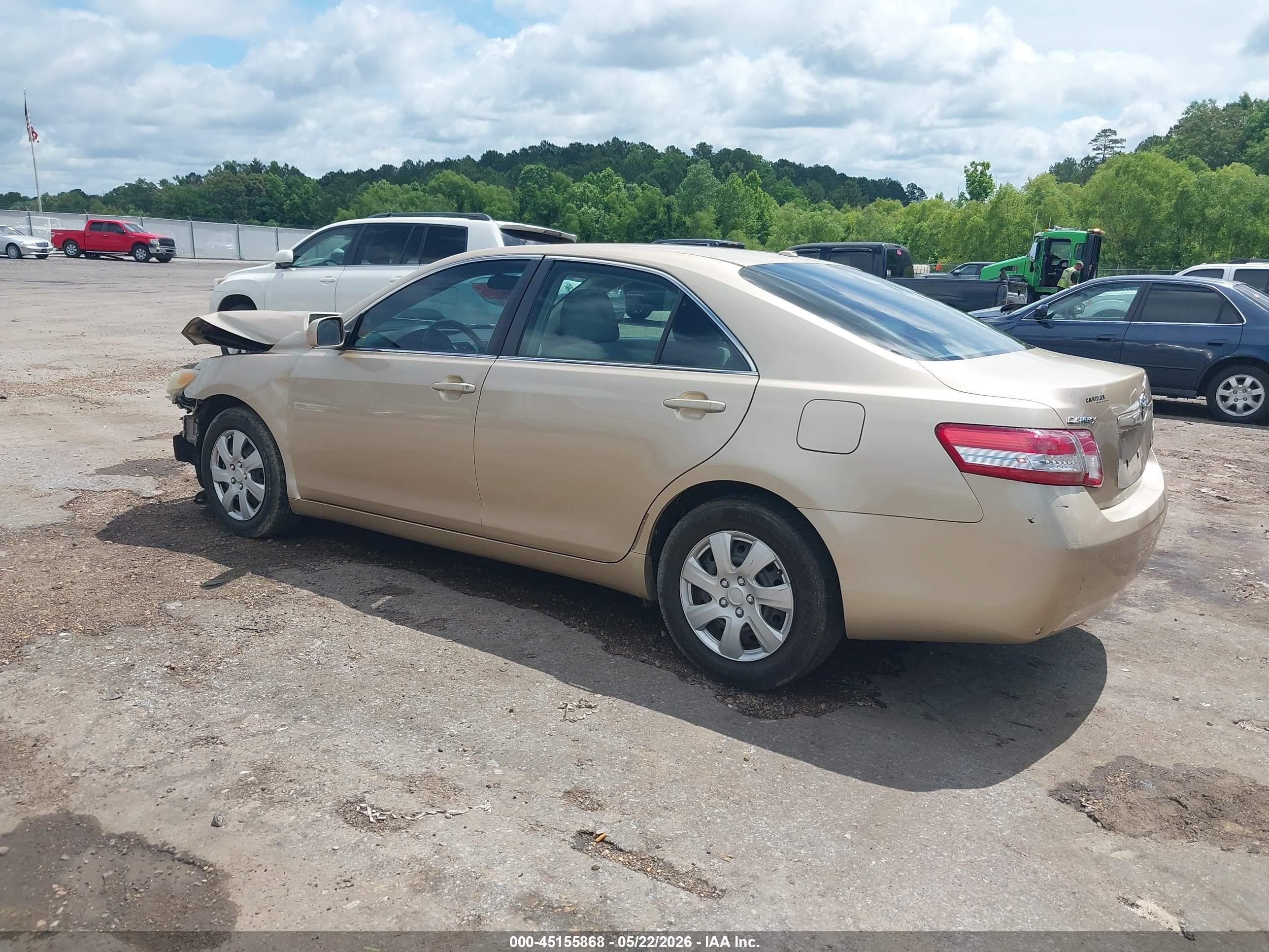 2010 Toyota Camry Le Золотой vin: 4T1BF3EK1AU102657