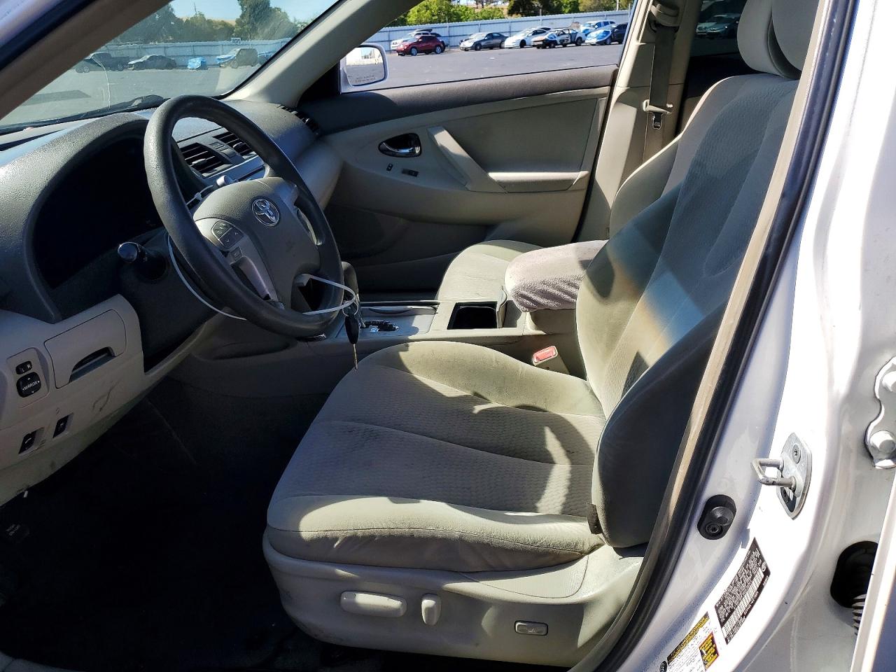 2010 Toyota Camry Le Белый vin: 4T1BF3EK1AU525044
