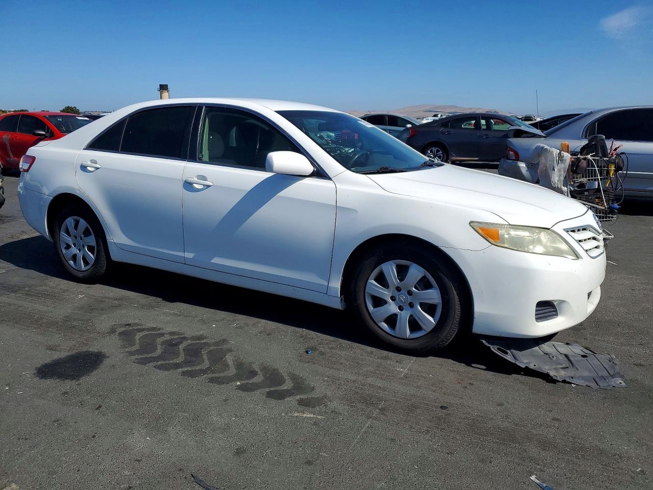 2010 Toyota Camry Le Белый vin: 4T1BF3EK1AU525044