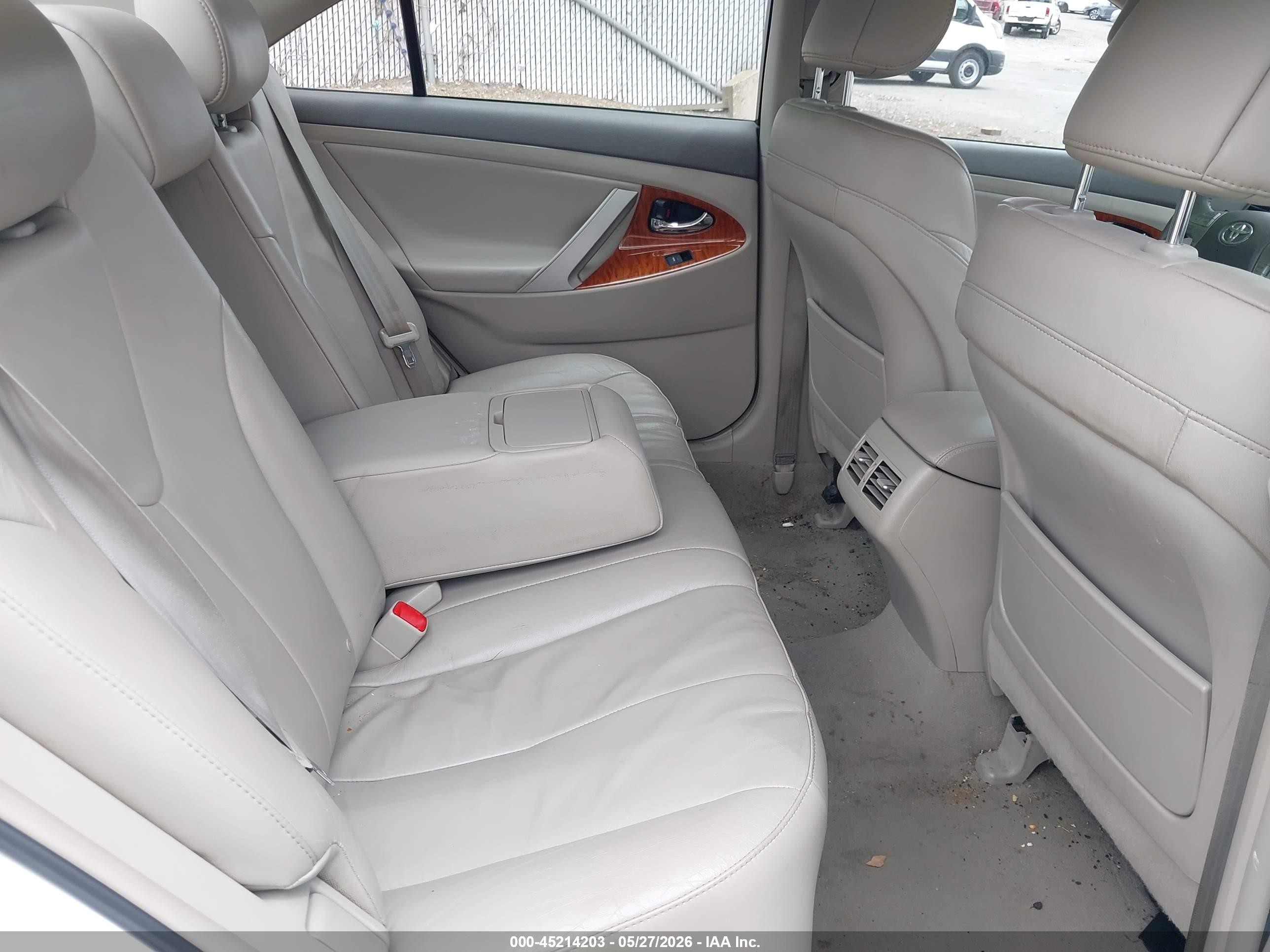 2010 Toyota Camry Xle Белый vin: 4T1BF3EK1AU570579