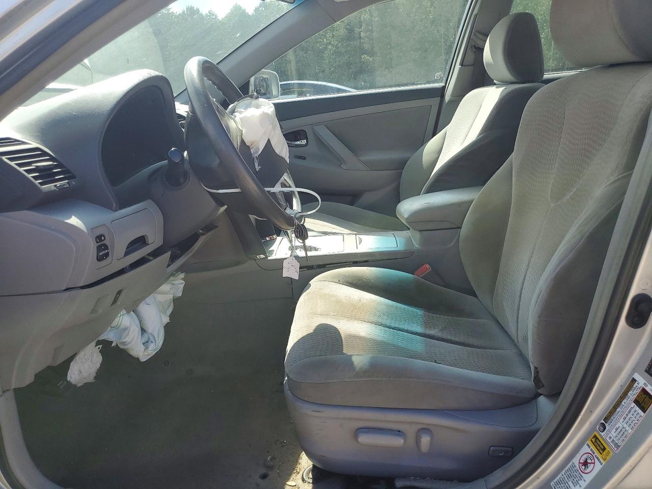 2011 Toyota Camry Le Silver vin: 4T1BF3EK1BU121436