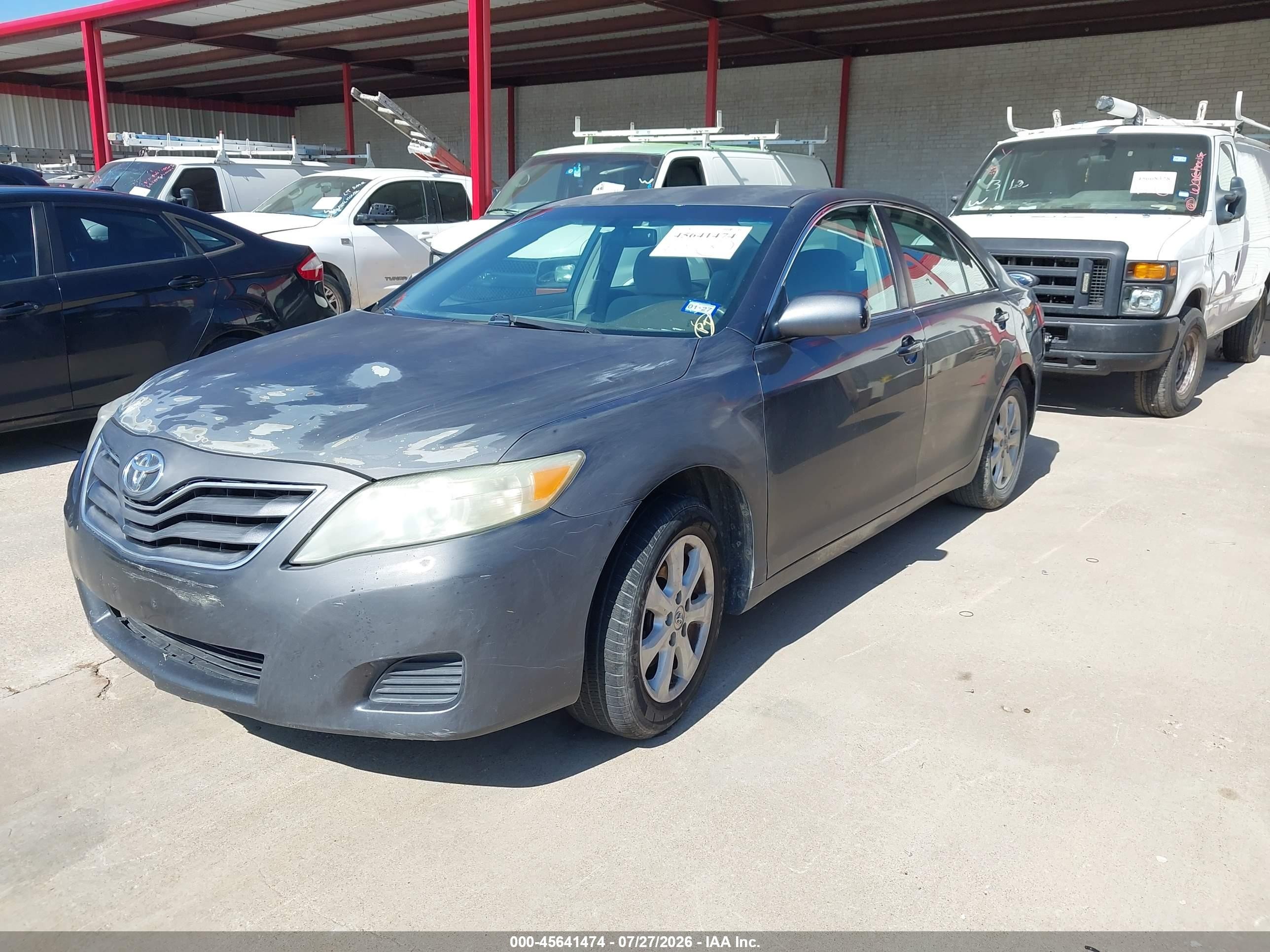 2011 Toyota Camry Le Gray vin: 4T1BF3EK1BU127799