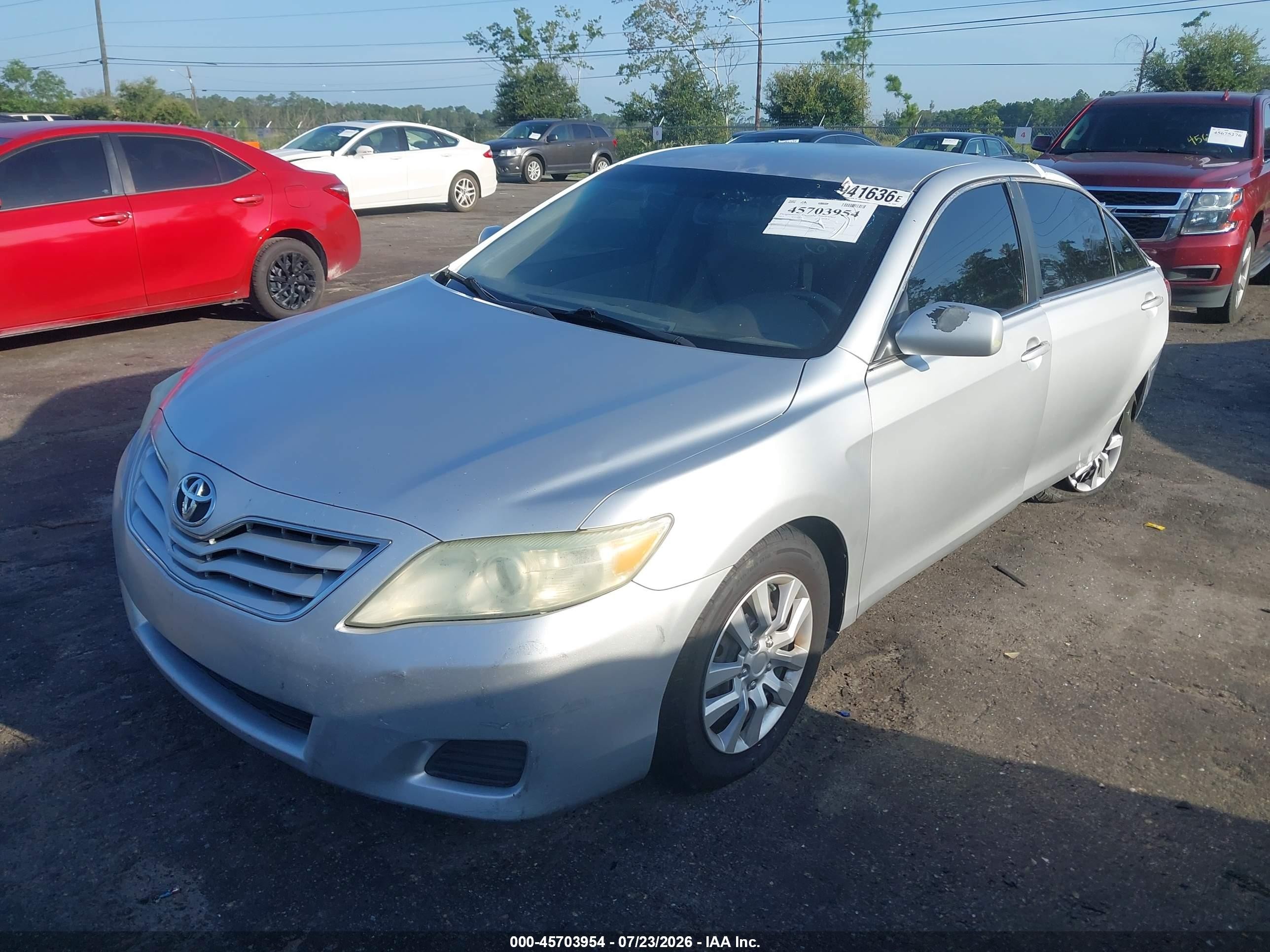 2011 Toyota Camry   White vin: 4T1BF3EK1BU142593