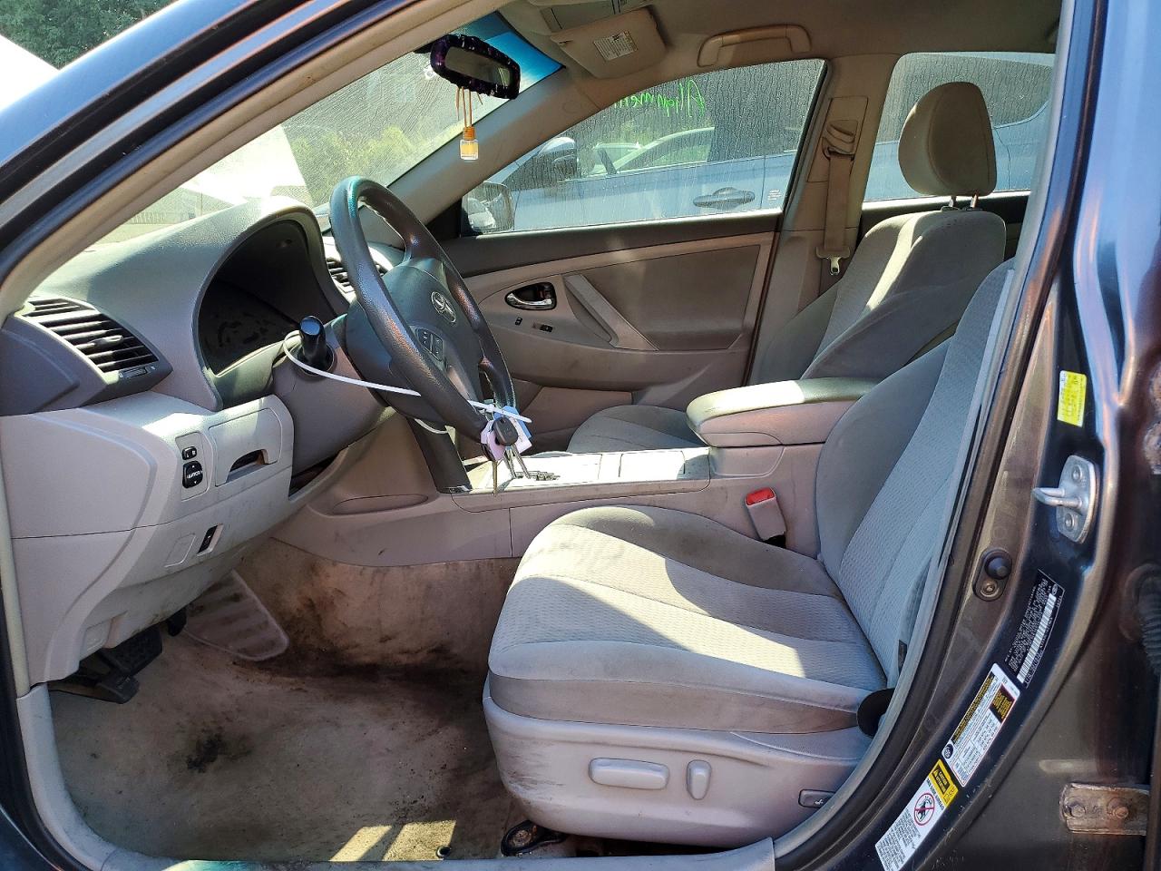 2011 Toyota Camry Le Gray vin: 4T1BF3EK1BU147678
